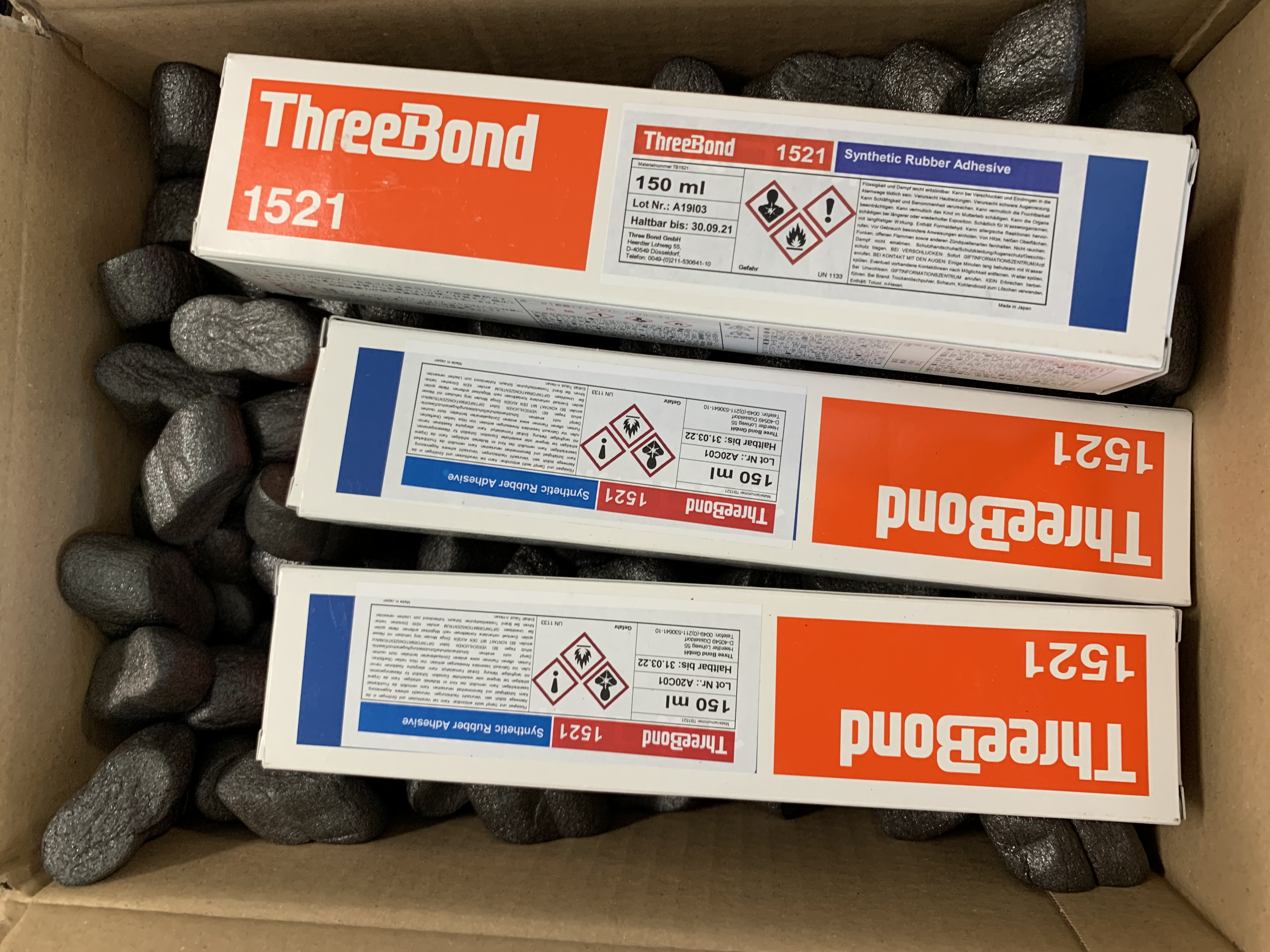 Three Bond 1521