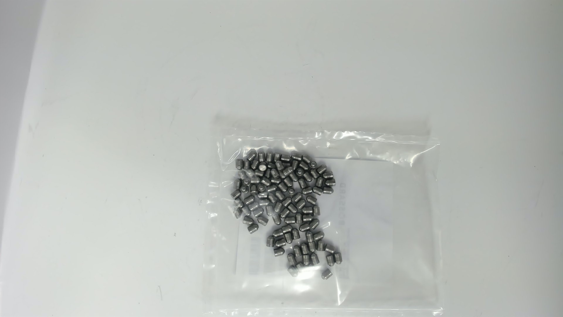 P/N: 300110687, Type: MB 600-050 (pack 1x100 pcs)