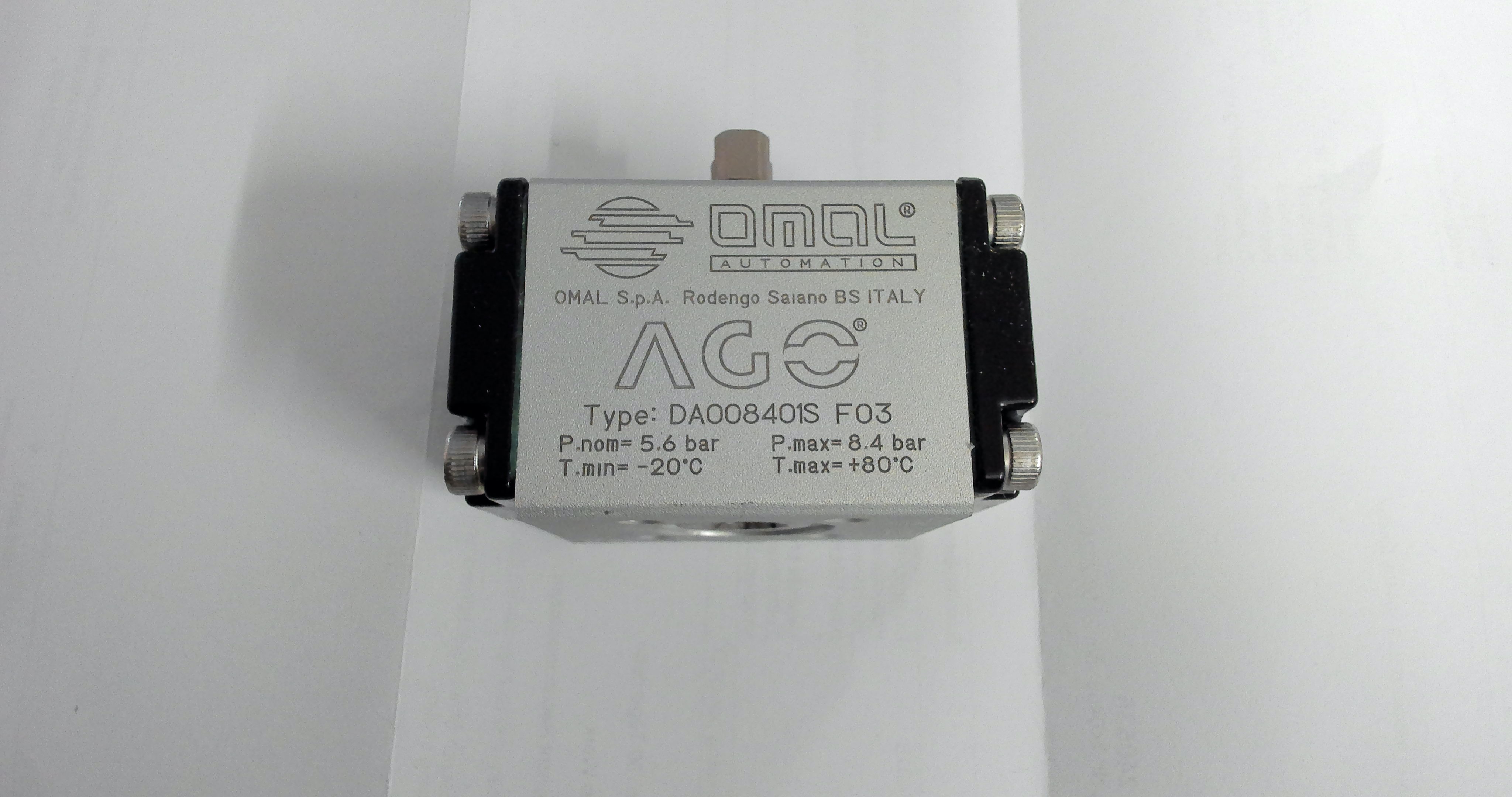 DA008401S