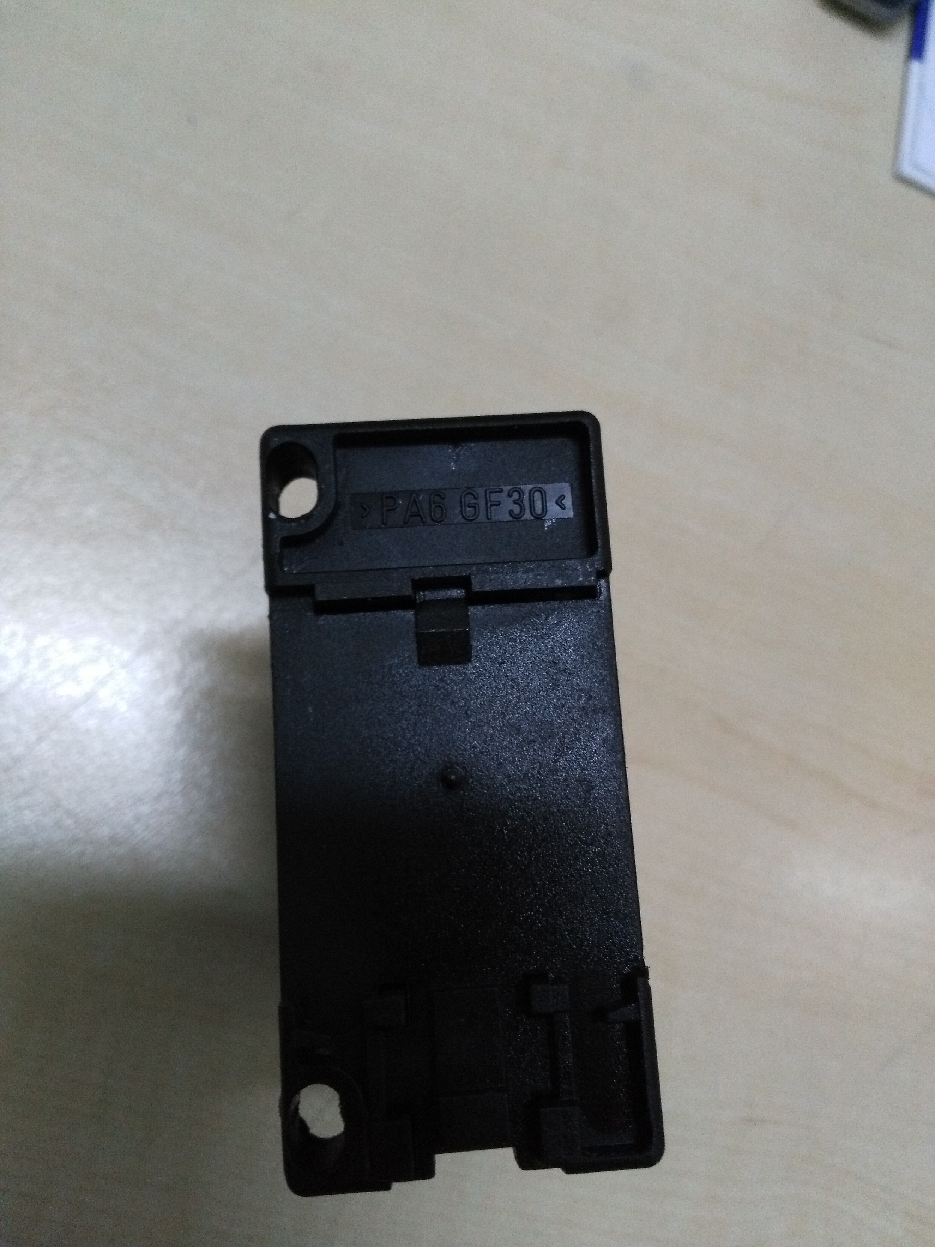 Obsolete 52 A 240 replaced by INT69 TM