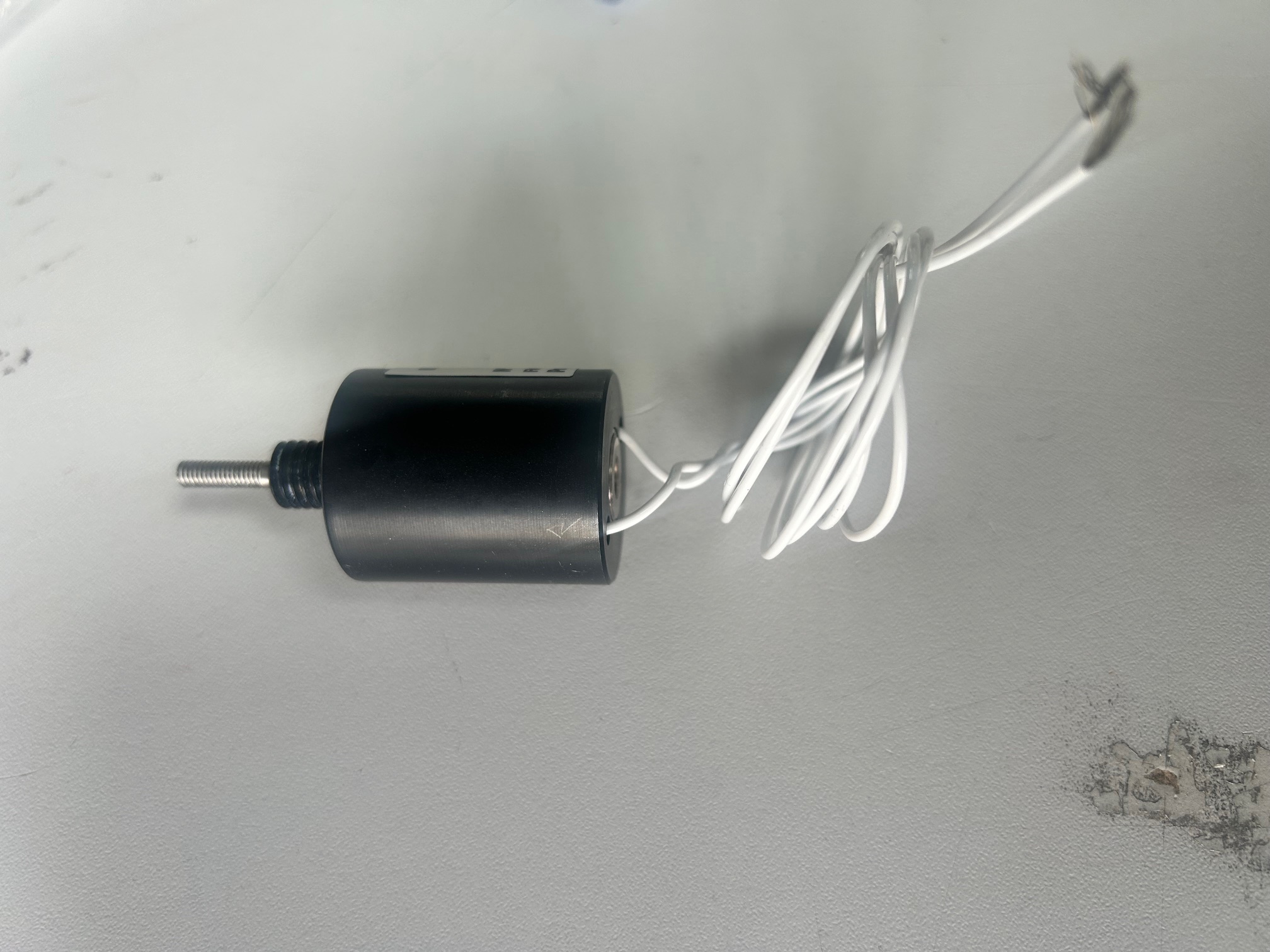 8.10-.AB.64L5