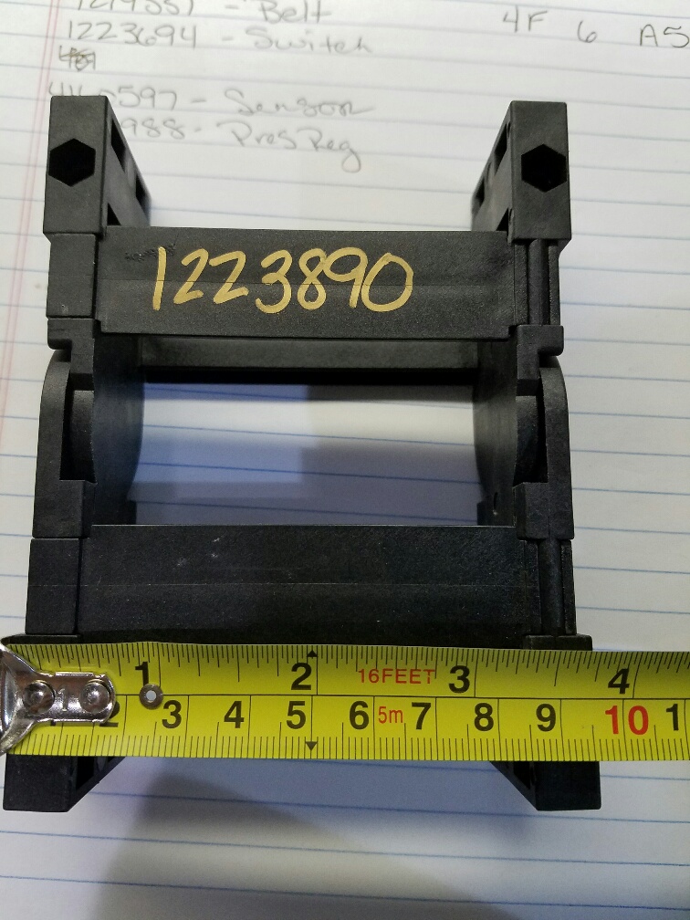 1223890