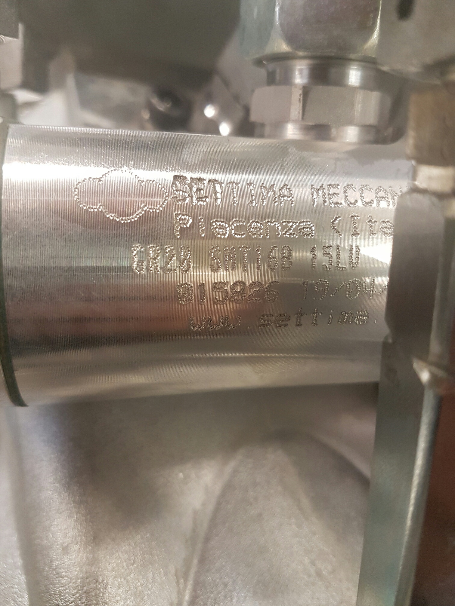 TB15LV (GR20 SMT16B 15L V)