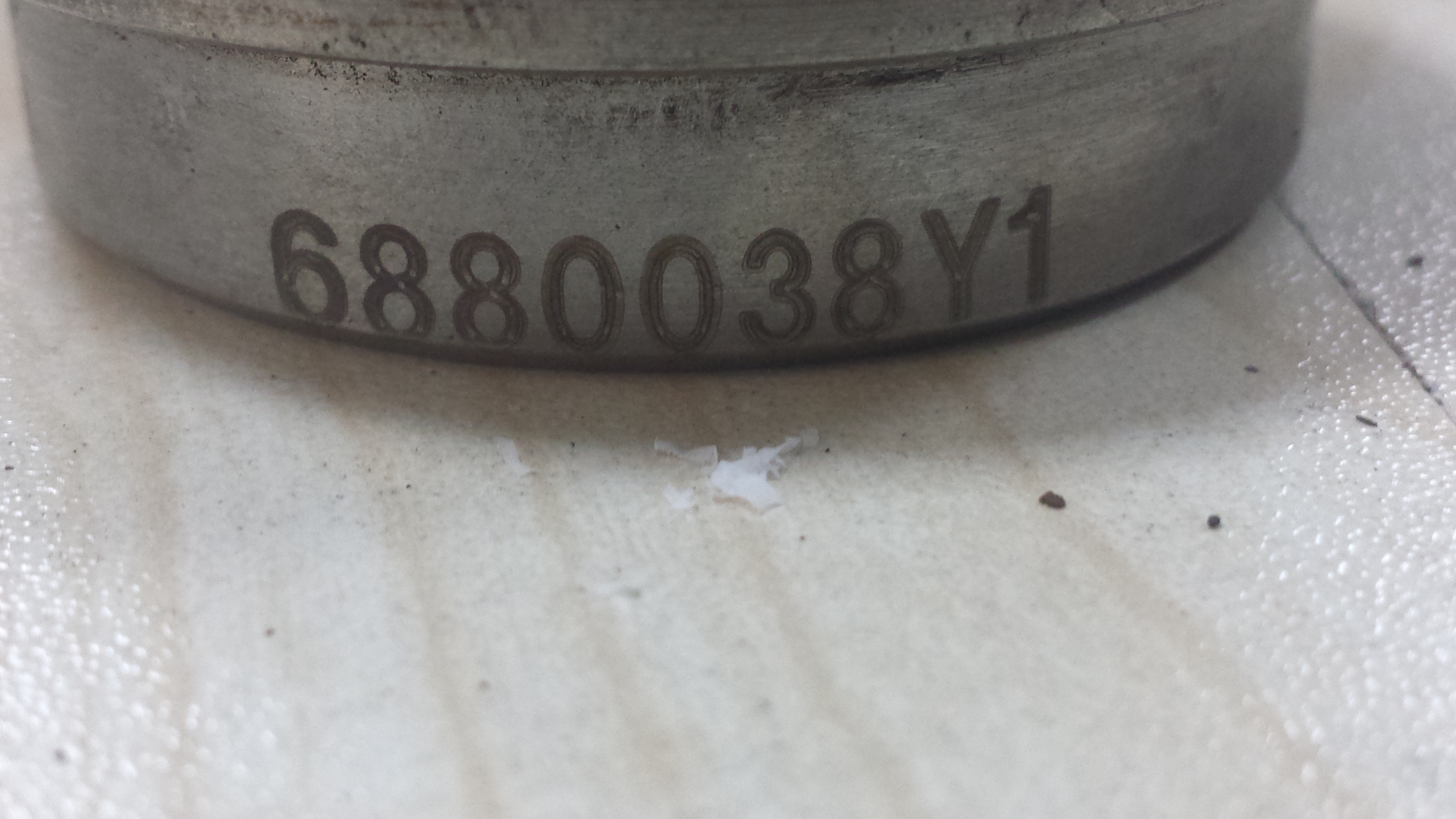6880038Y1 