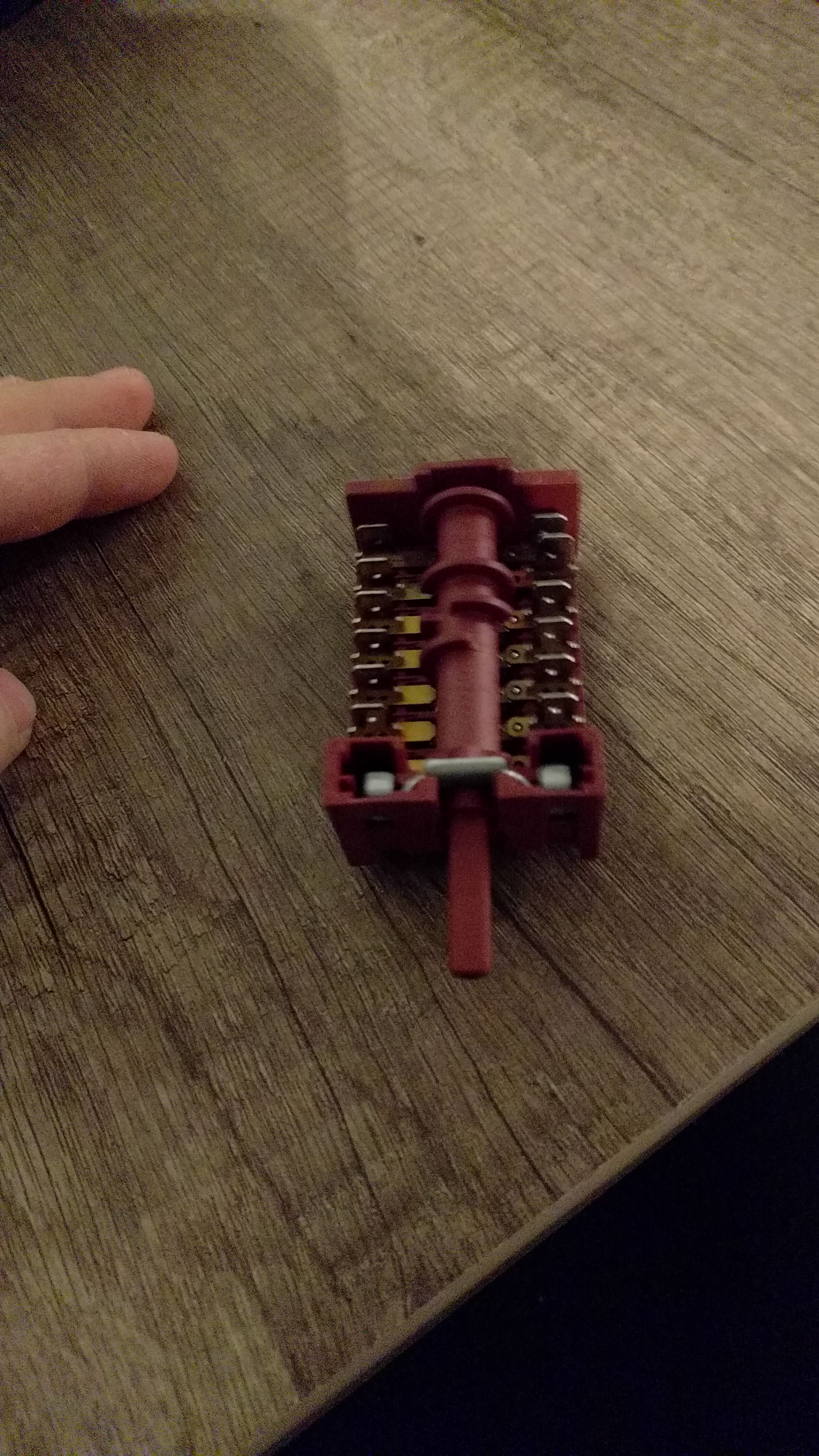 850607  03-12/8255 