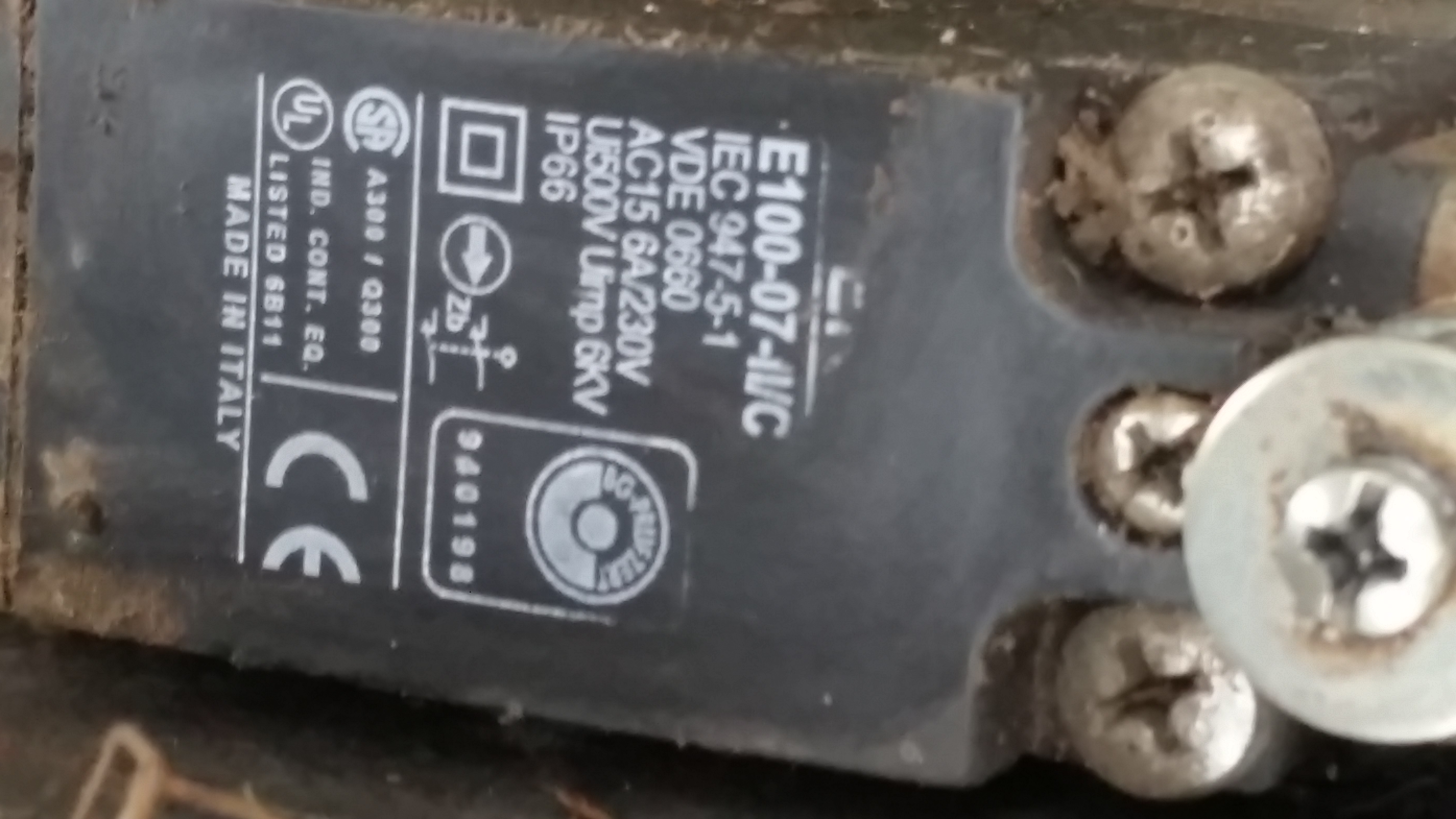 E10007IIC / ER810020
