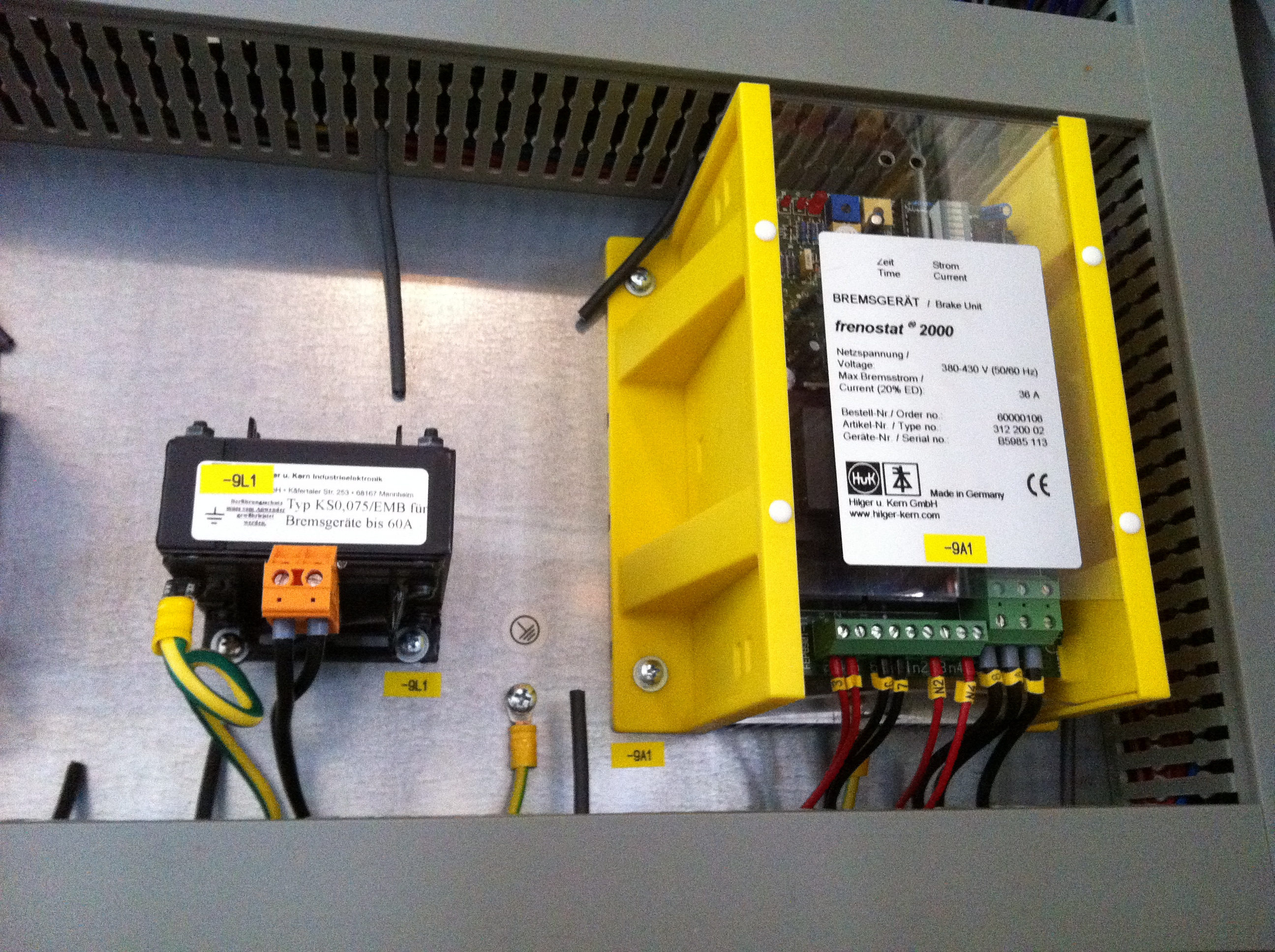 ORDER NO:60000106  TYPE:312 200 02  SERIAL NO:B5985 113 obsolete, replacement 312 200 10 
