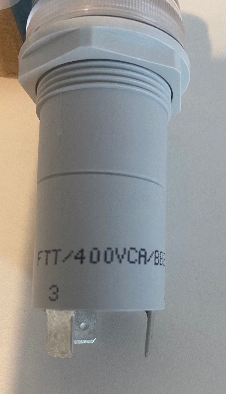 FTT / 400 V CA / BBB D 30