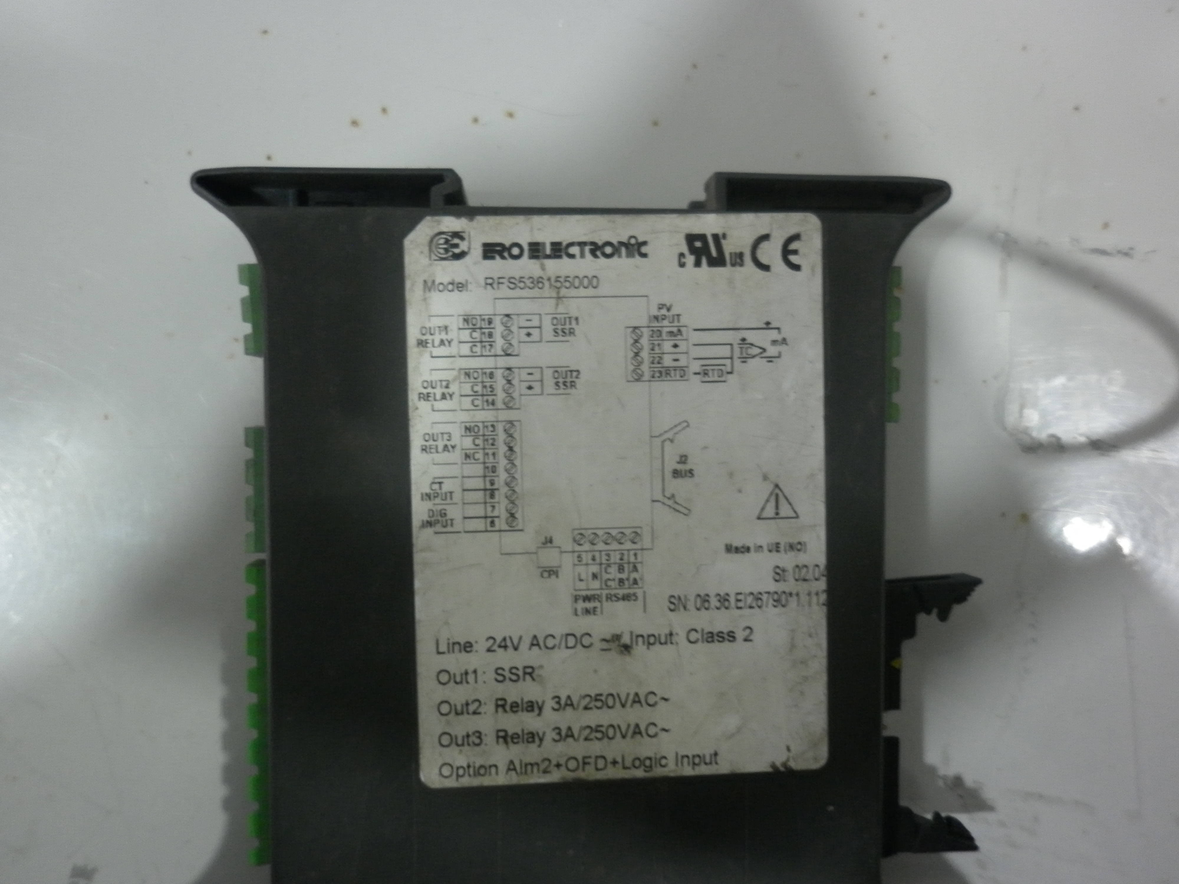RFS/536155000 obsolete/alternative brand Eurotherm EPC2000/CC/VL/LRR/XX/E1/XX/TK/XXX/XX/XXXXX/XXXXXX/XXXXX/XXXXX/1/M/F/X/W/X/C/XXXXXX/XX