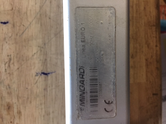 2700985