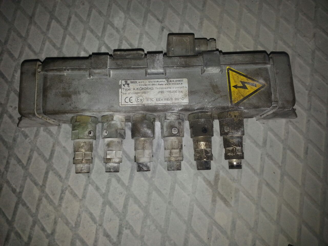 A-KQK06K5 obsolete, replacement A-KQKG6B0R 
