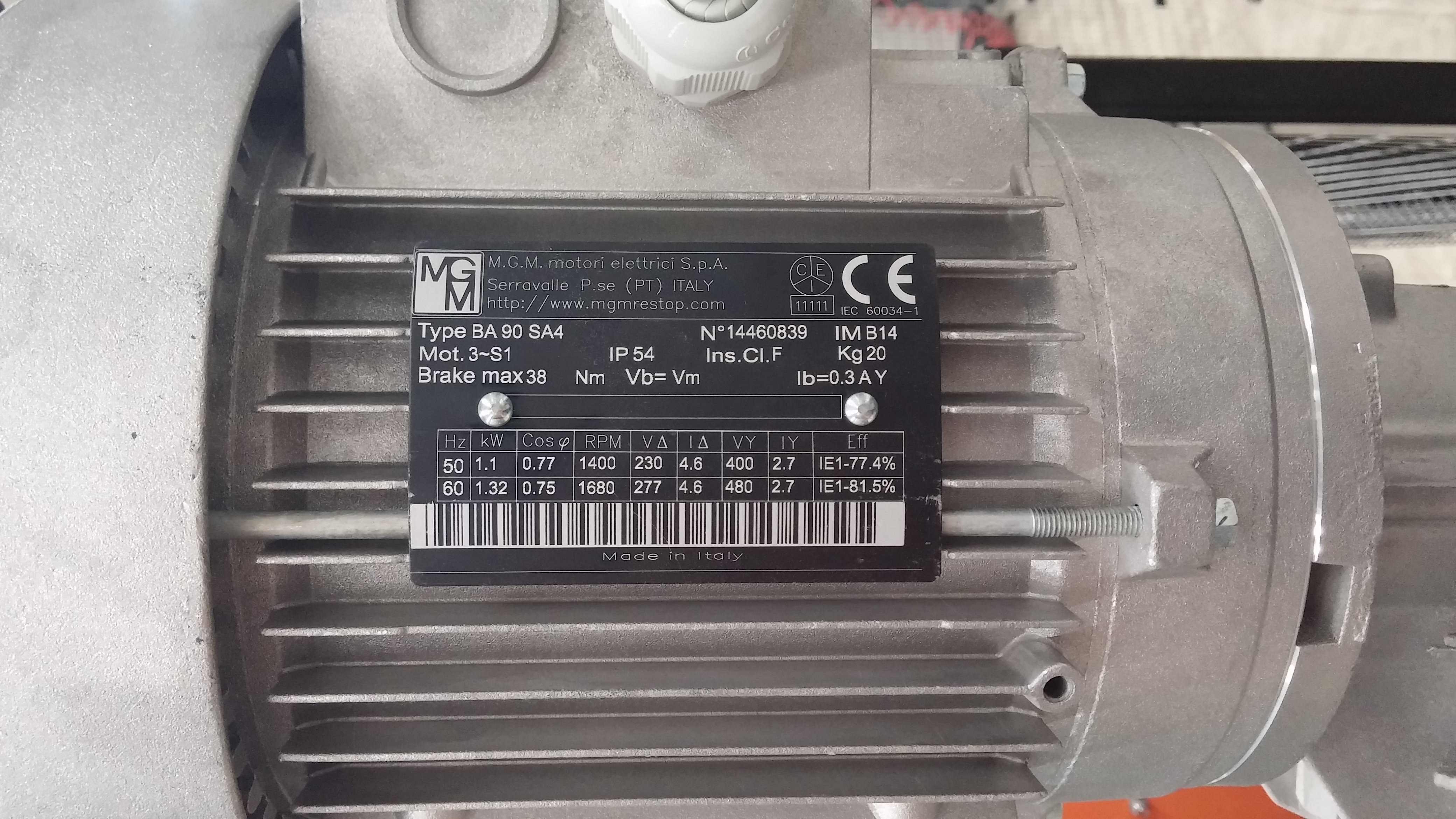 BA90SA4 KW 1,1/4 POLES