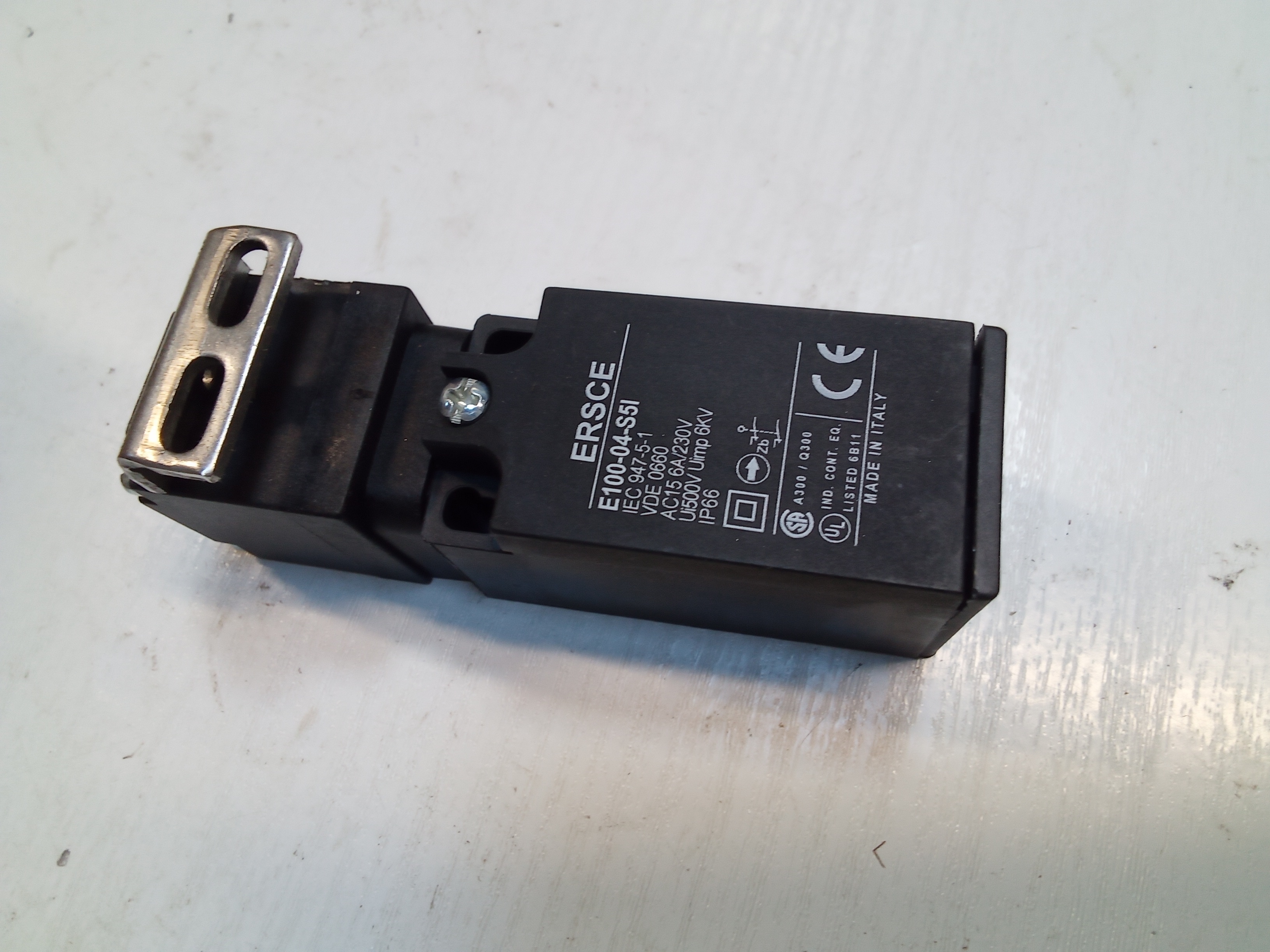 VXE10004S5I