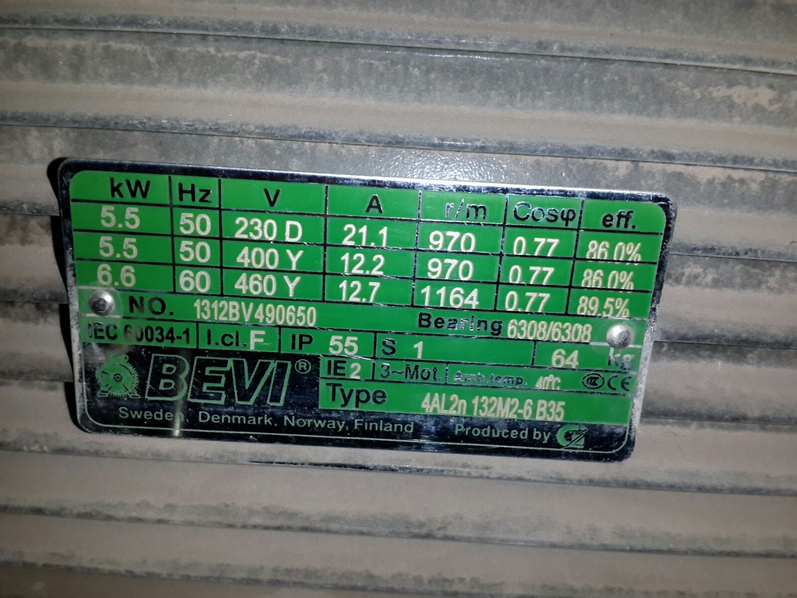 4AL2n 132M2-6 5,5kW 400/690V 50Hz 960rpm 6,6kW 