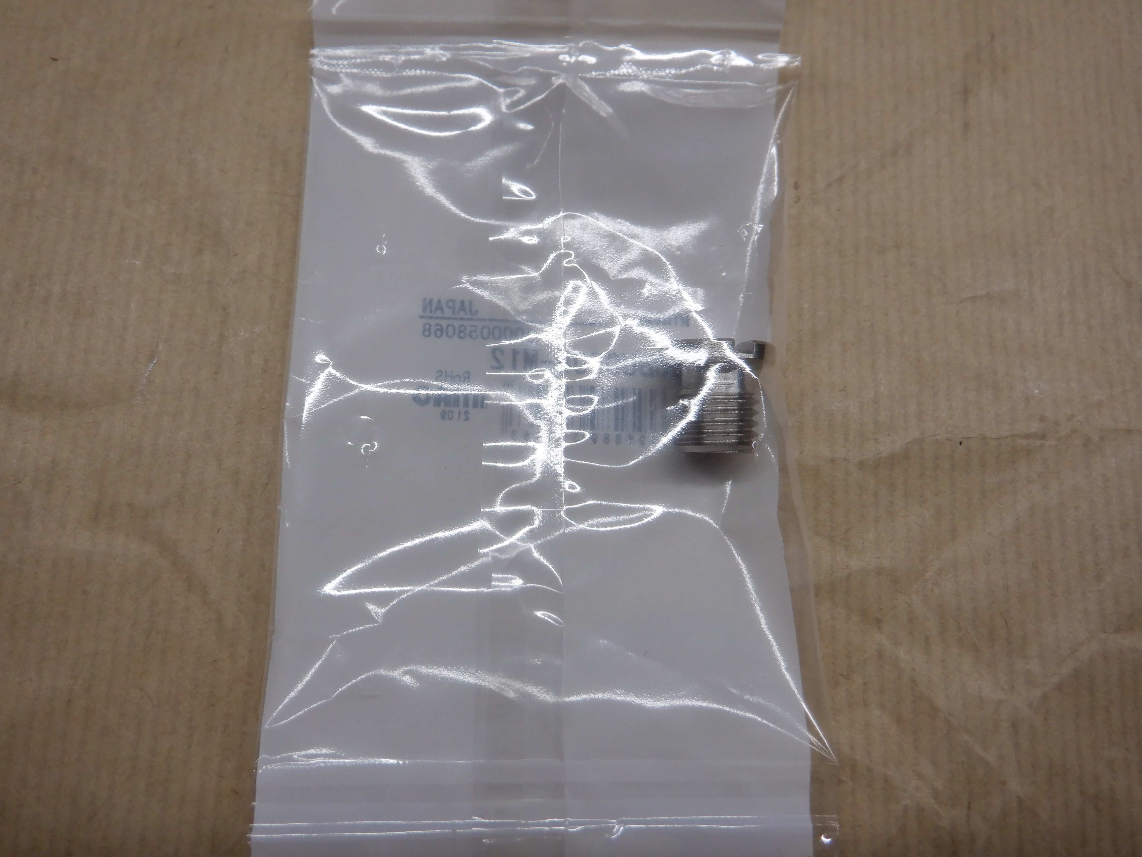 QCBU0608-M12 