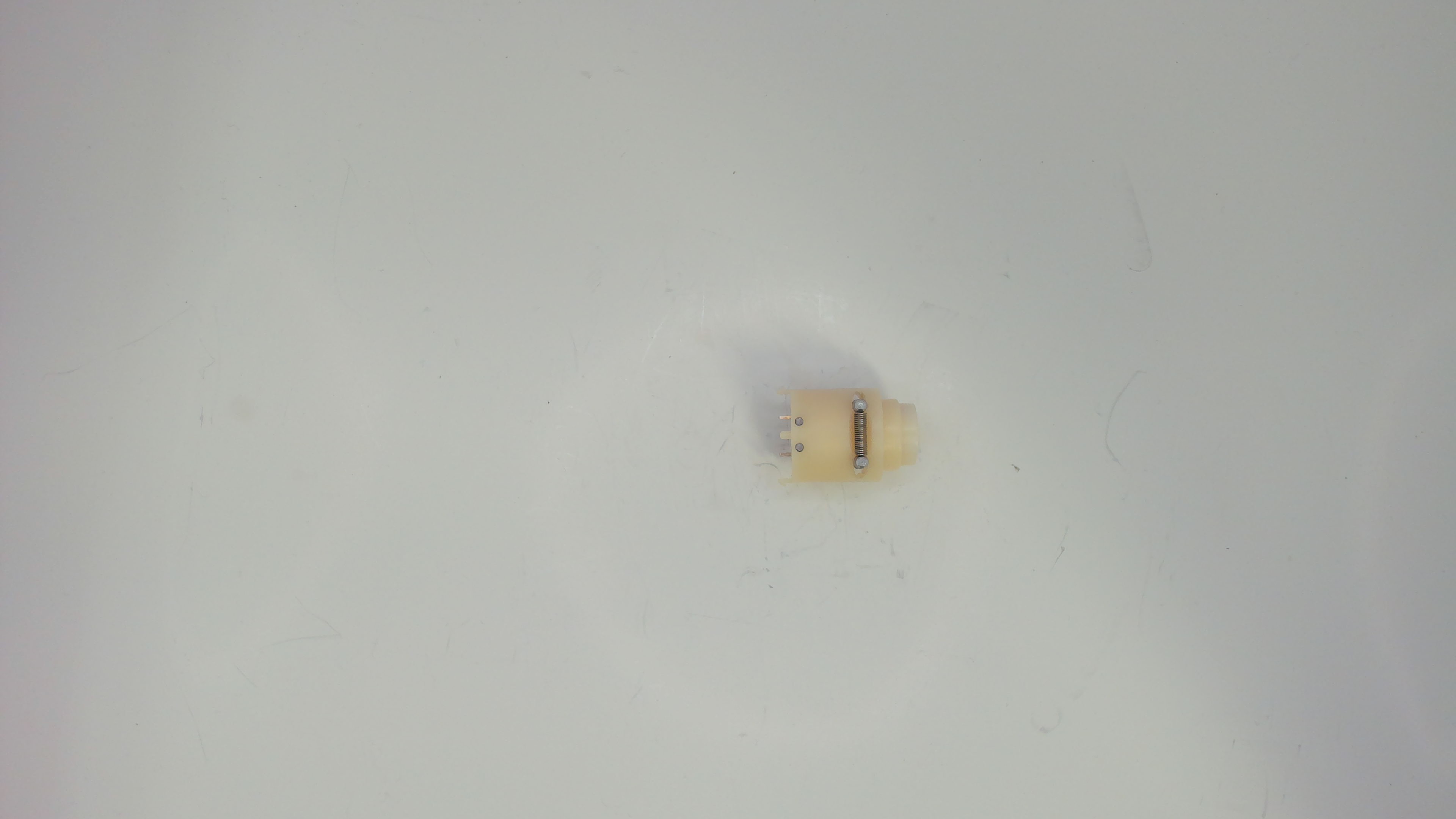 101044