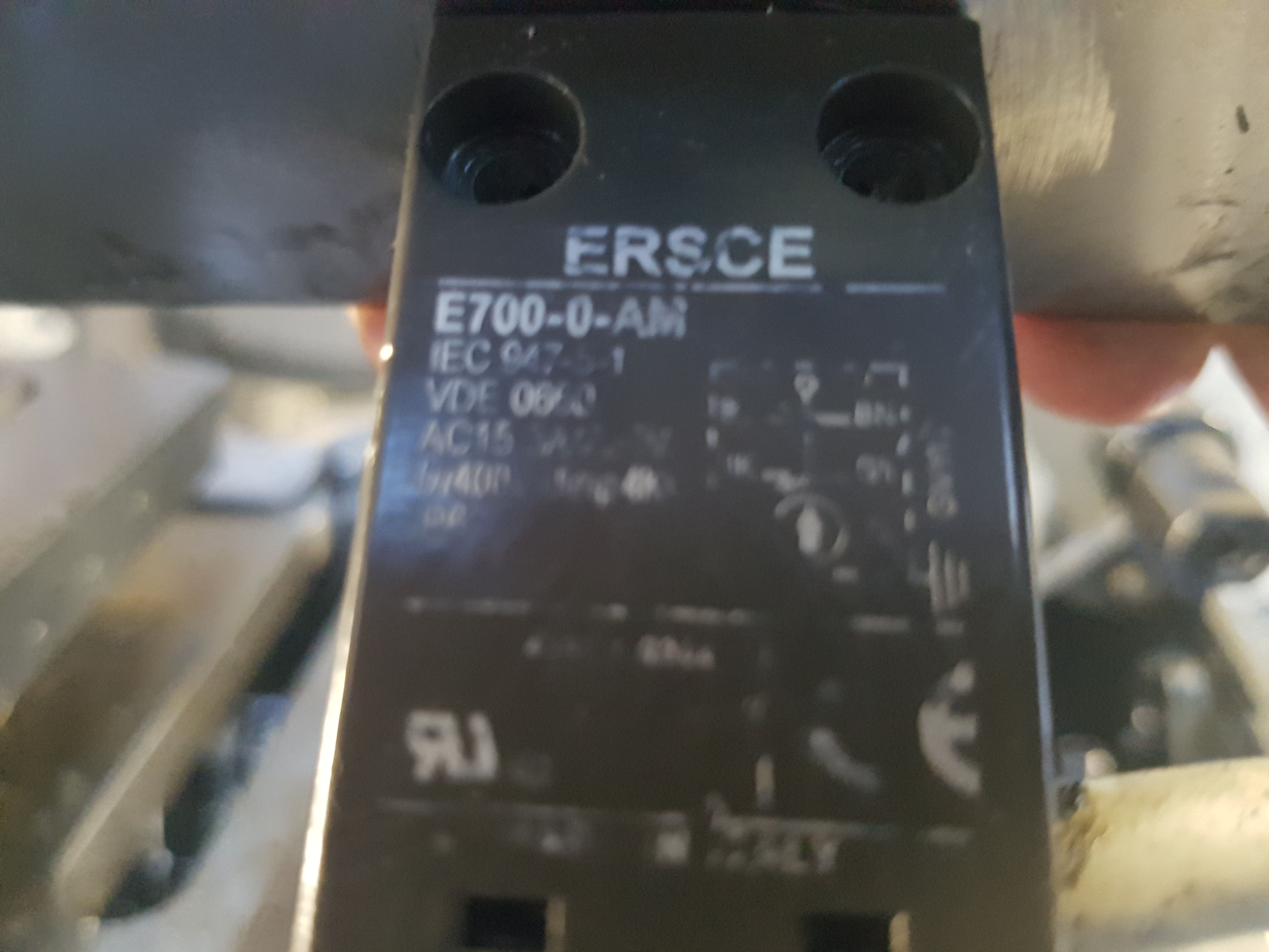 E7000AM