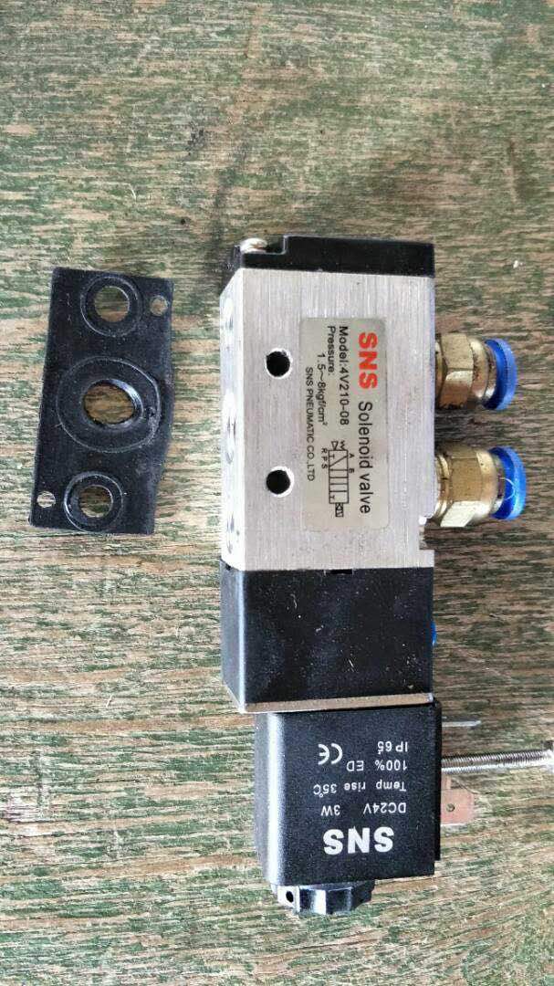 4v210-08-AC220 