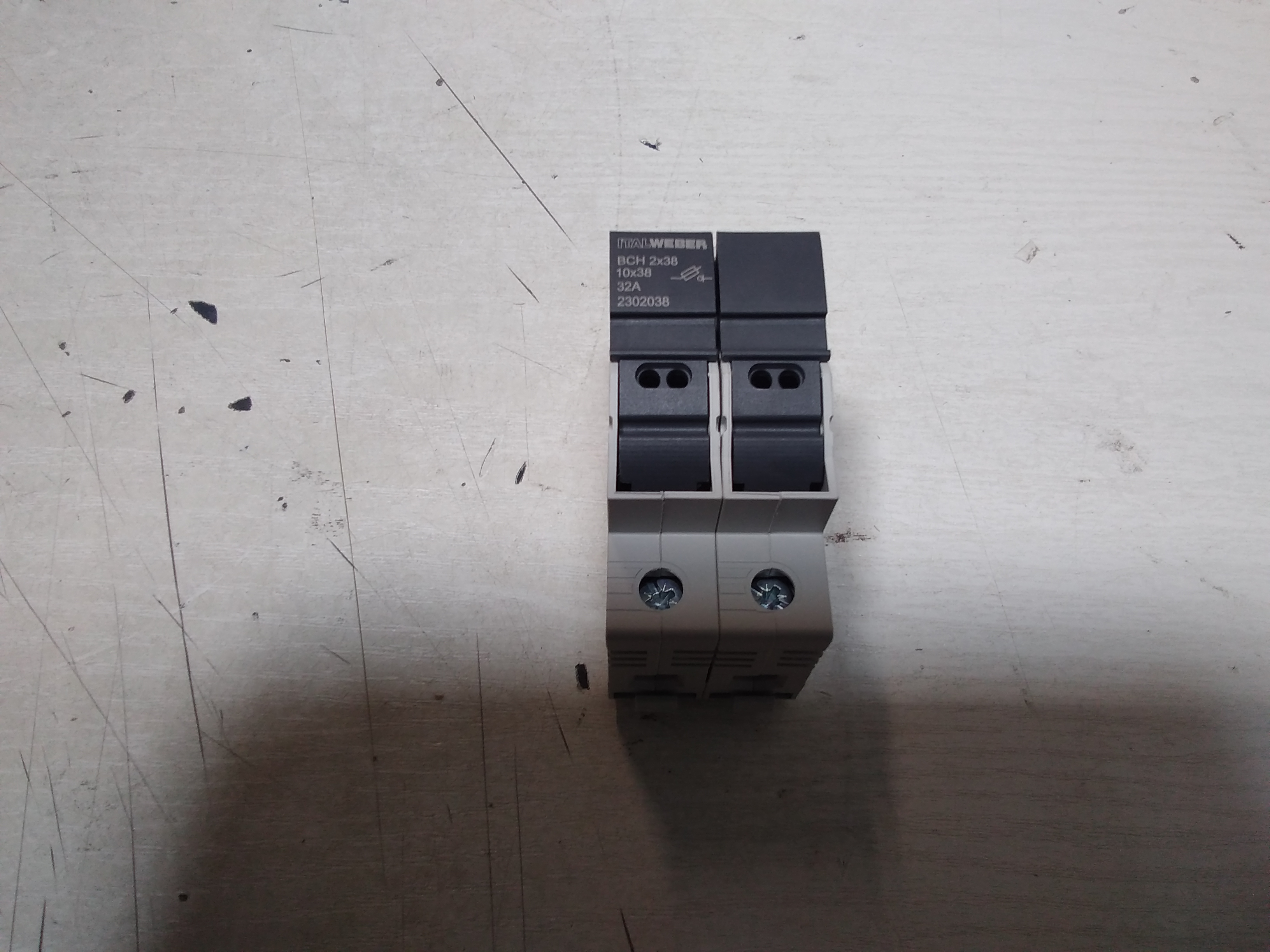 P/N: 2302038, Type: BCH 2X38