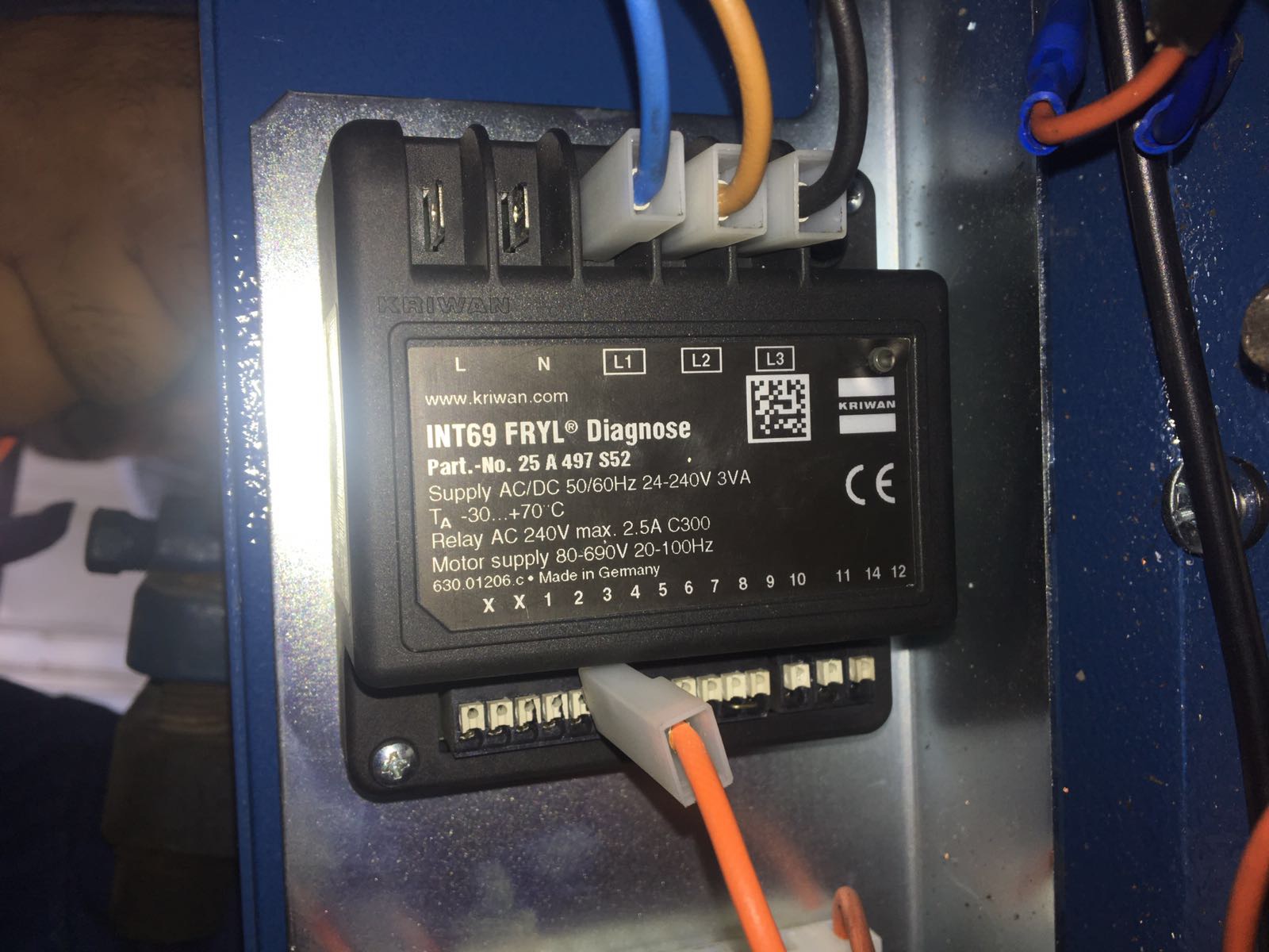 25A497 (INT69 YL) 