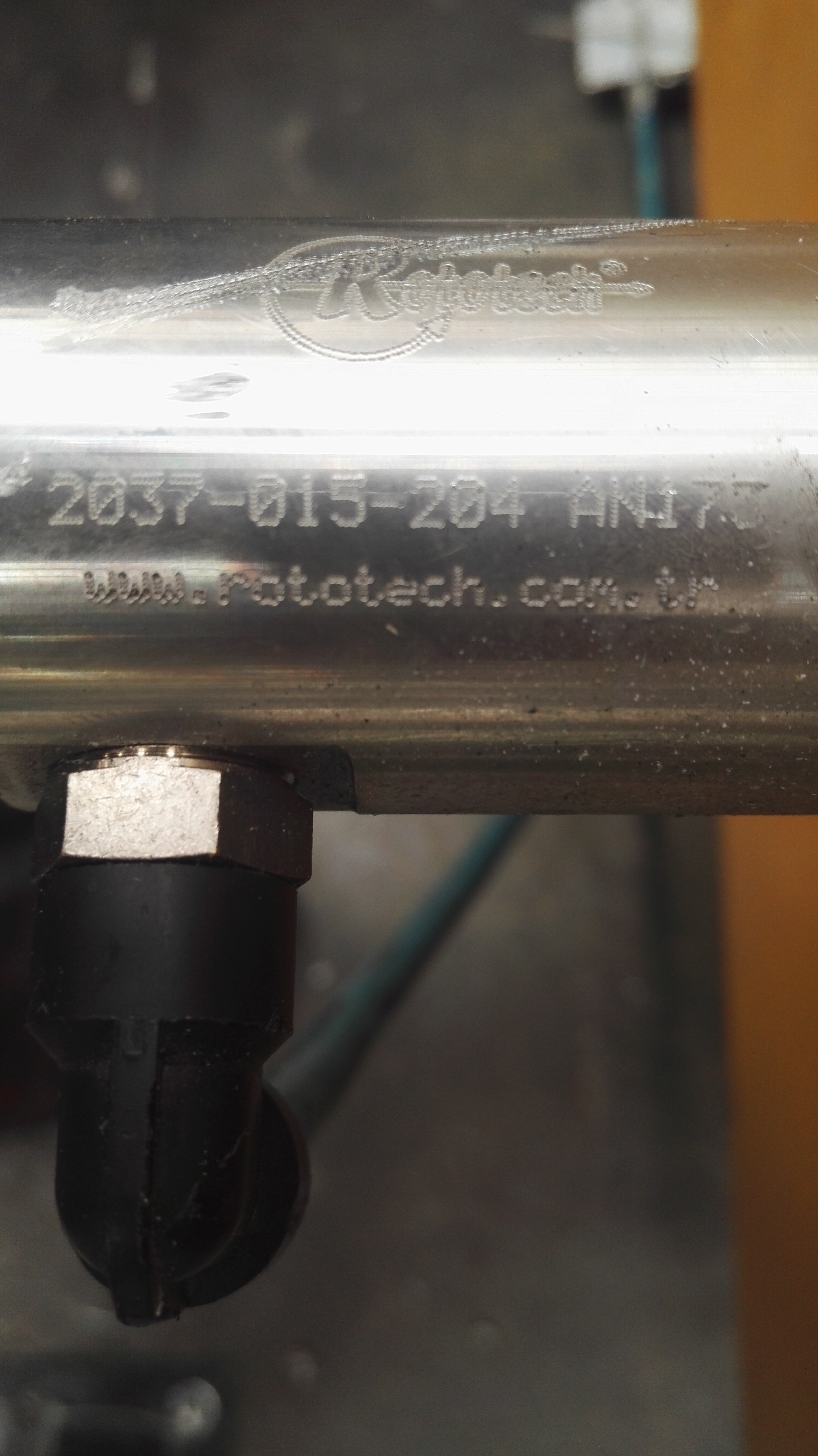 2037-015-204-