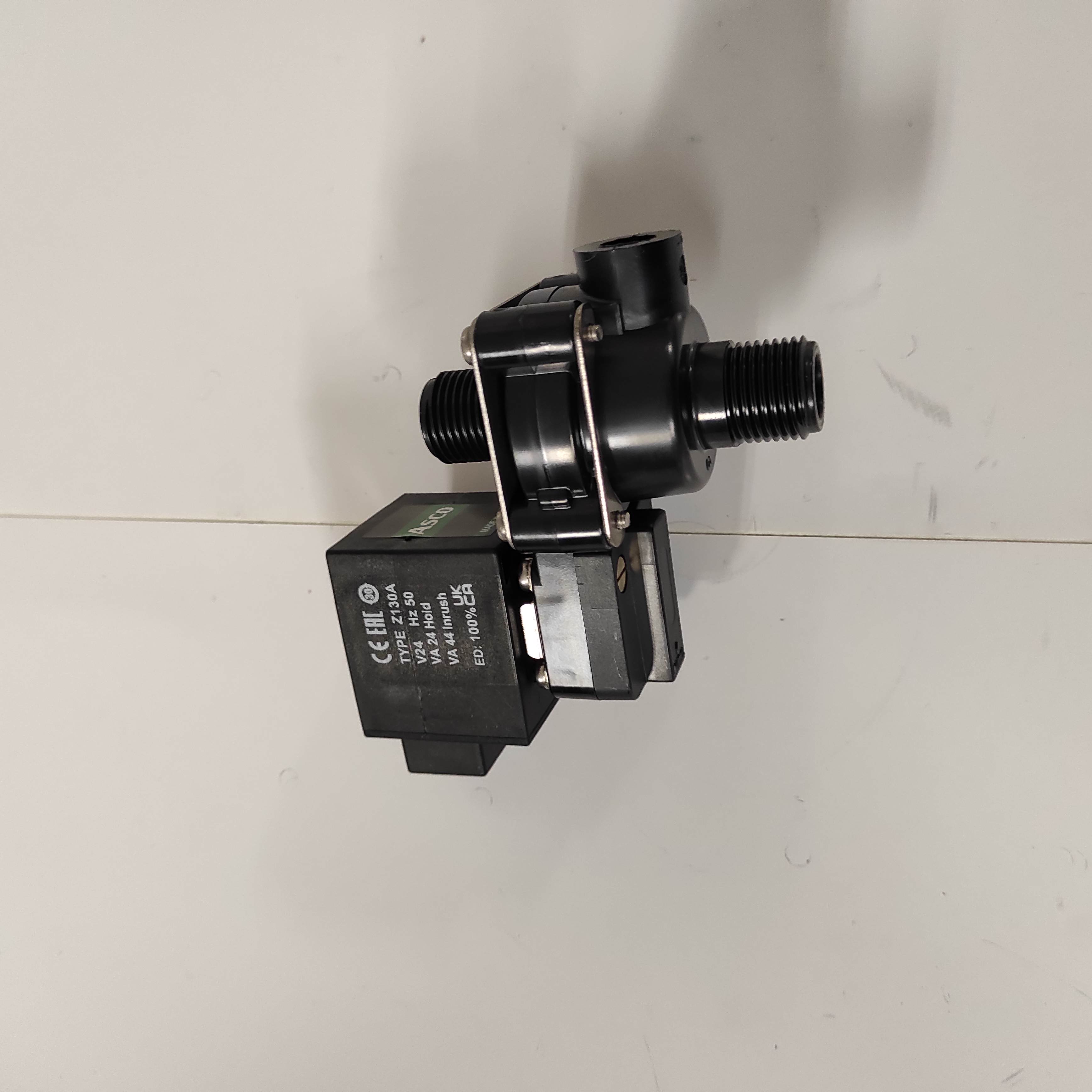 PN: 200011611 / Type: D132V23-Z130A-G1/2-DN9.0-24VAC