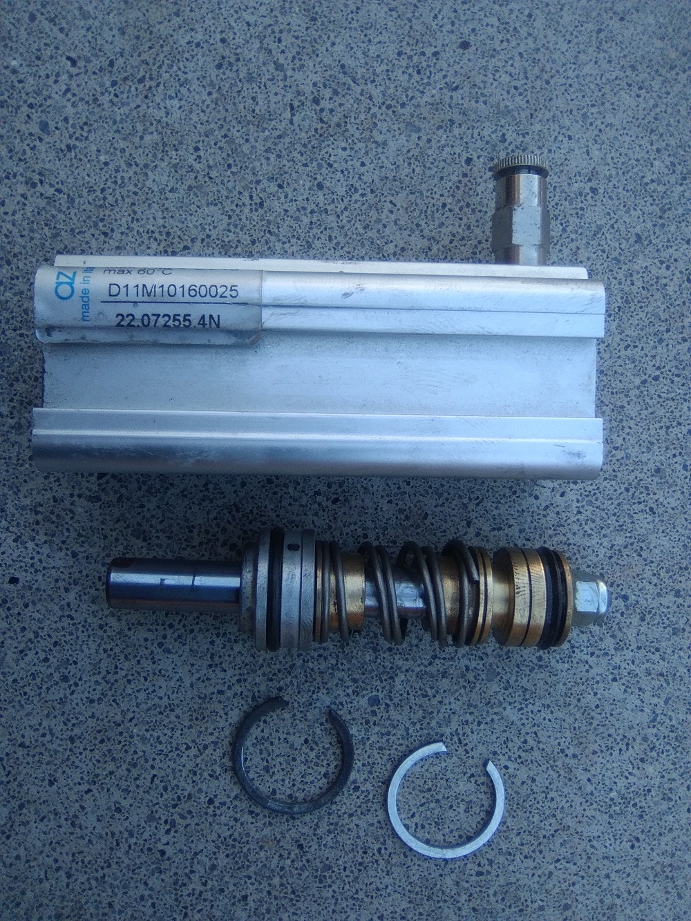 D11M10160025  