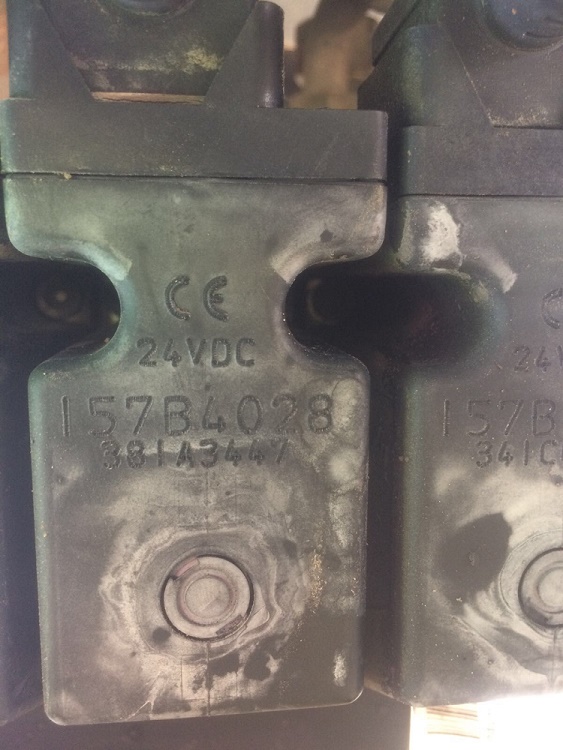 157B4028-38IA3447 obsolete, replaced by 157B4032 