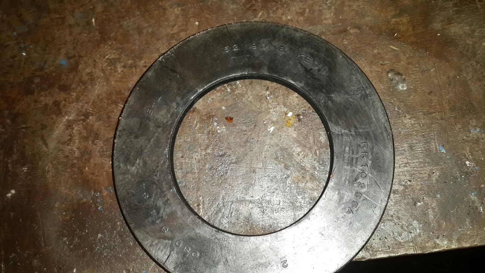Wellendichtring 52X 90X 8 fuer  71730479 