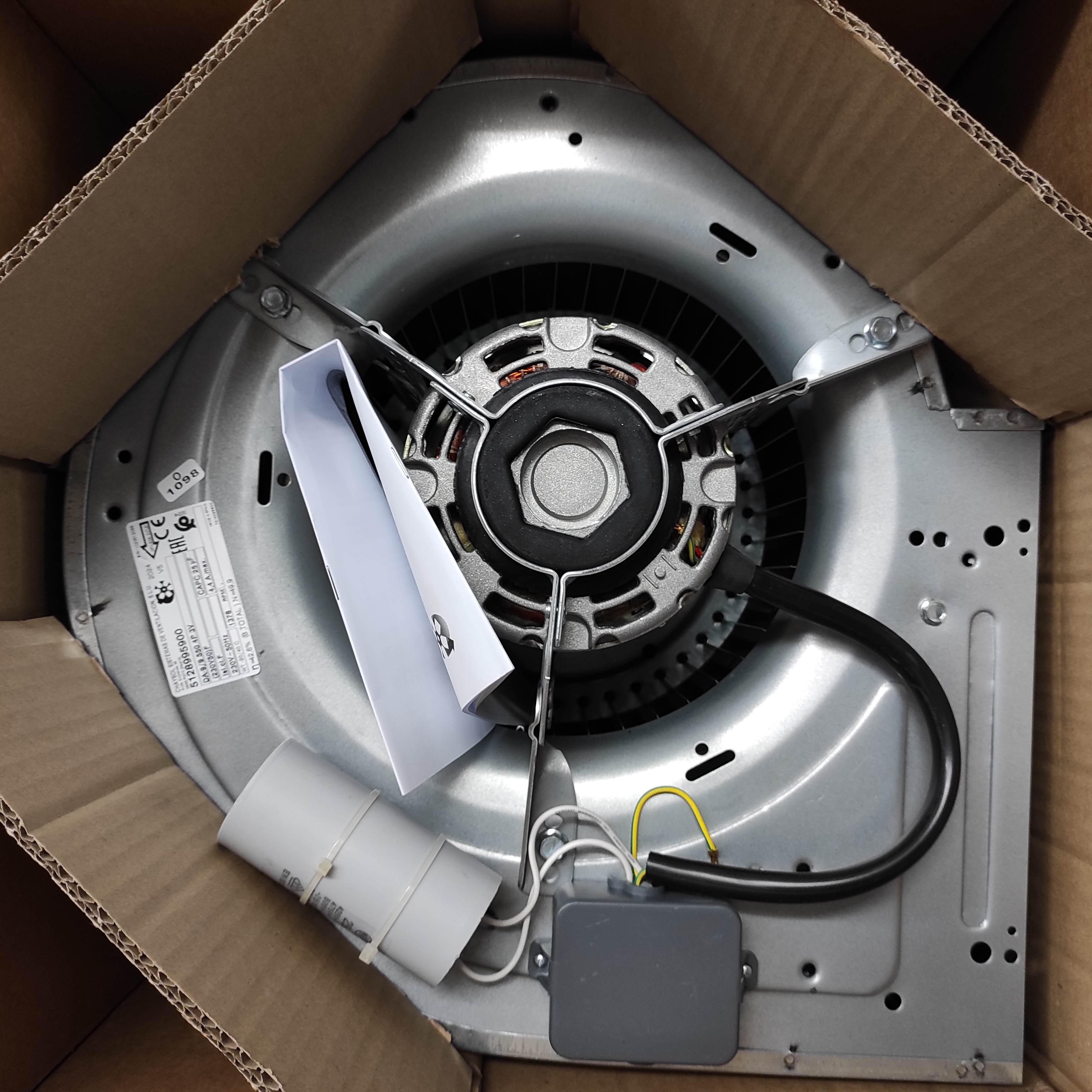 V710044 (9/9 550 W 3V)
