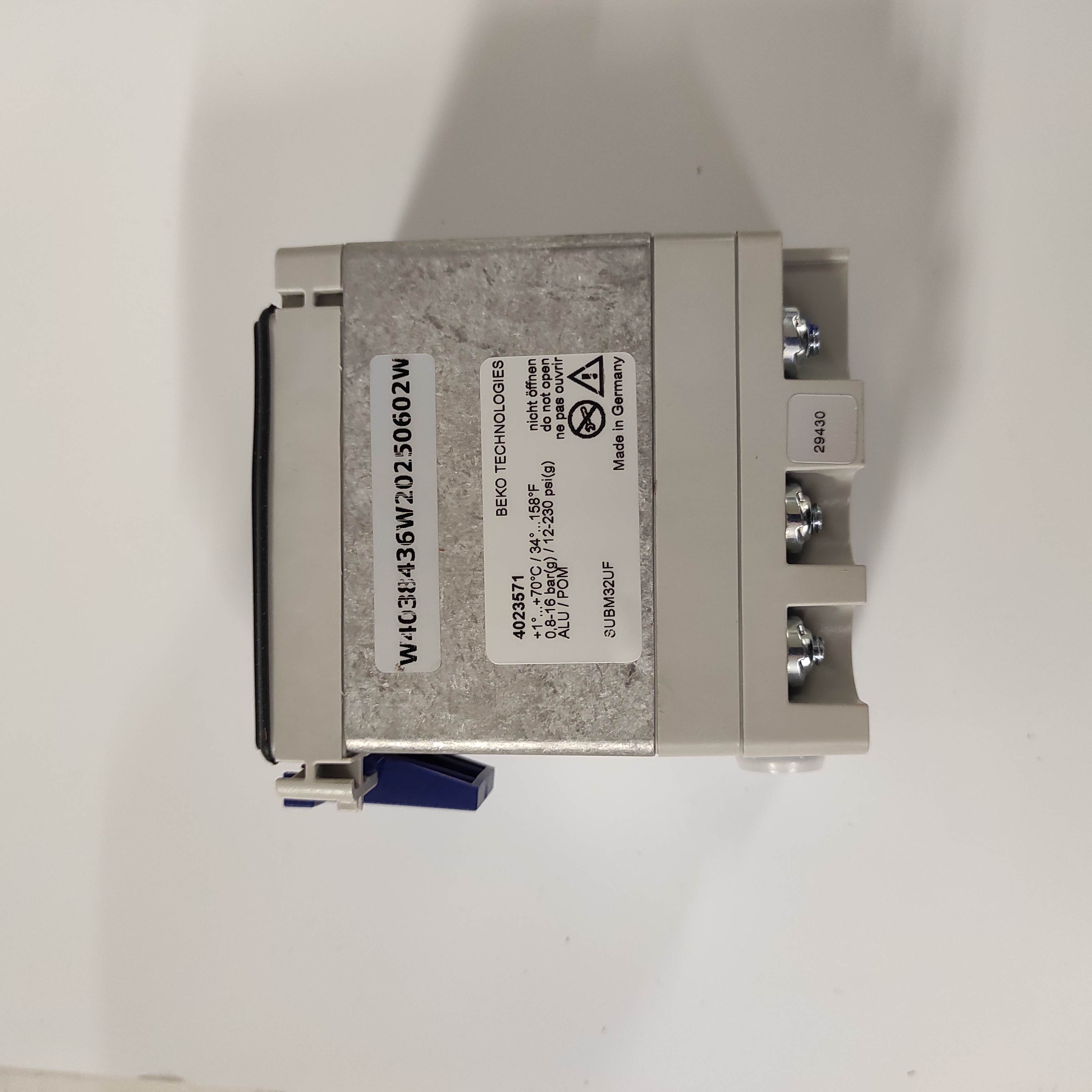 4023571