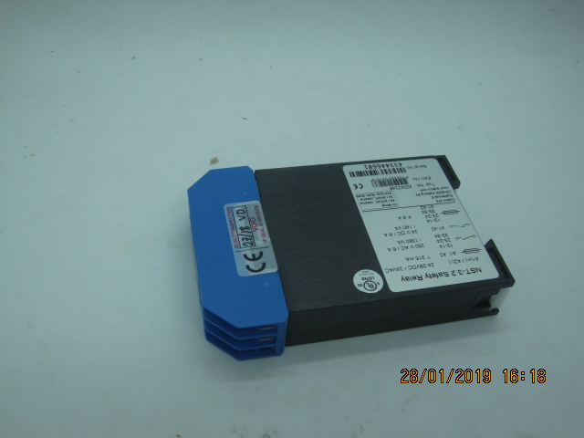 NST-3.2 24-29VDC (Artikelnr.: 42042248)