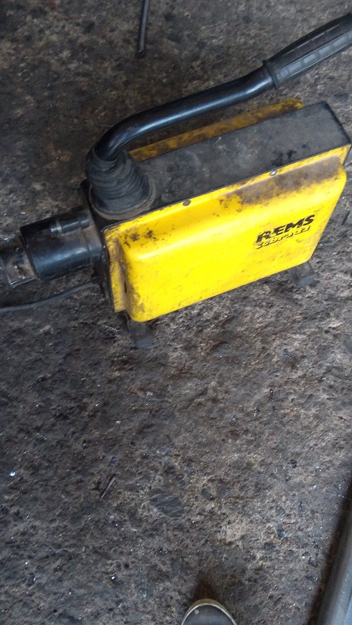  172011 R220 