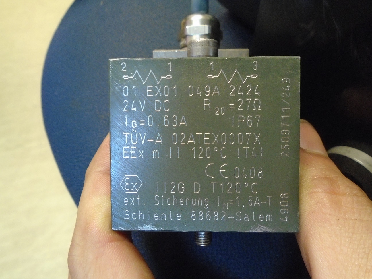 01 EX01 049A 2424 - obsolete, replaced by 4704 4139-00
