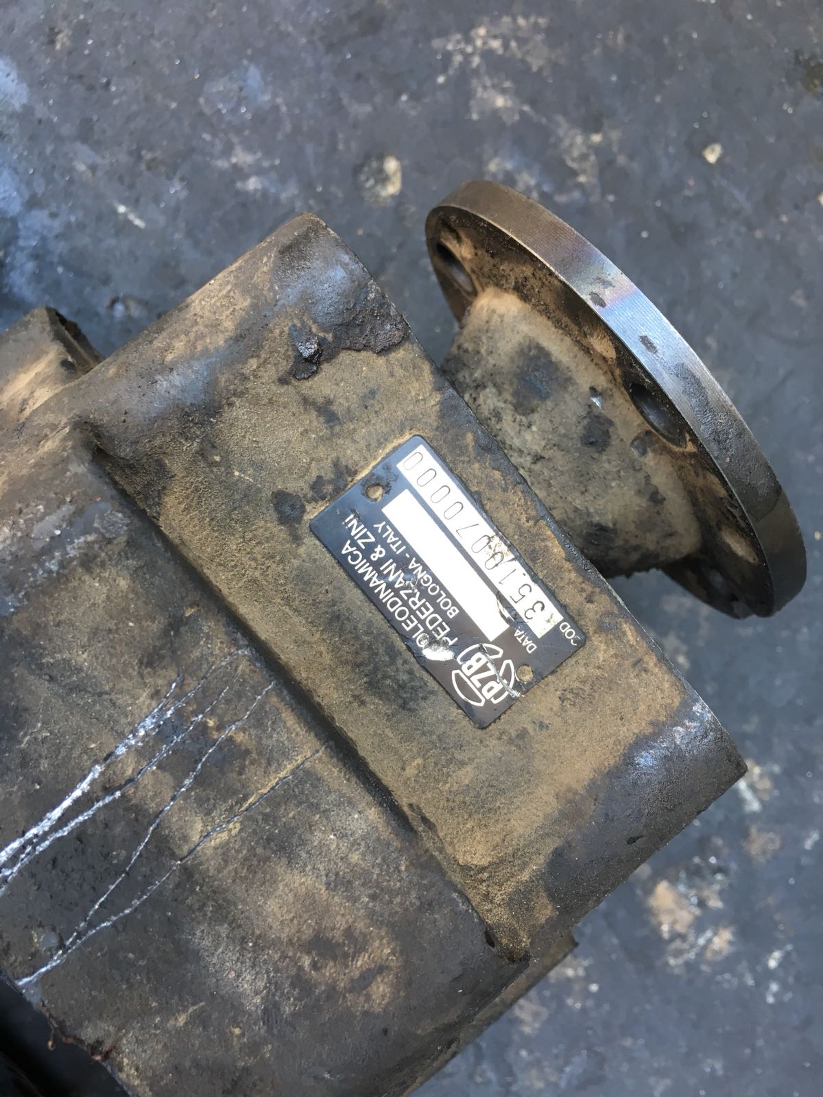 3510070000 old code, P8351007000 new code