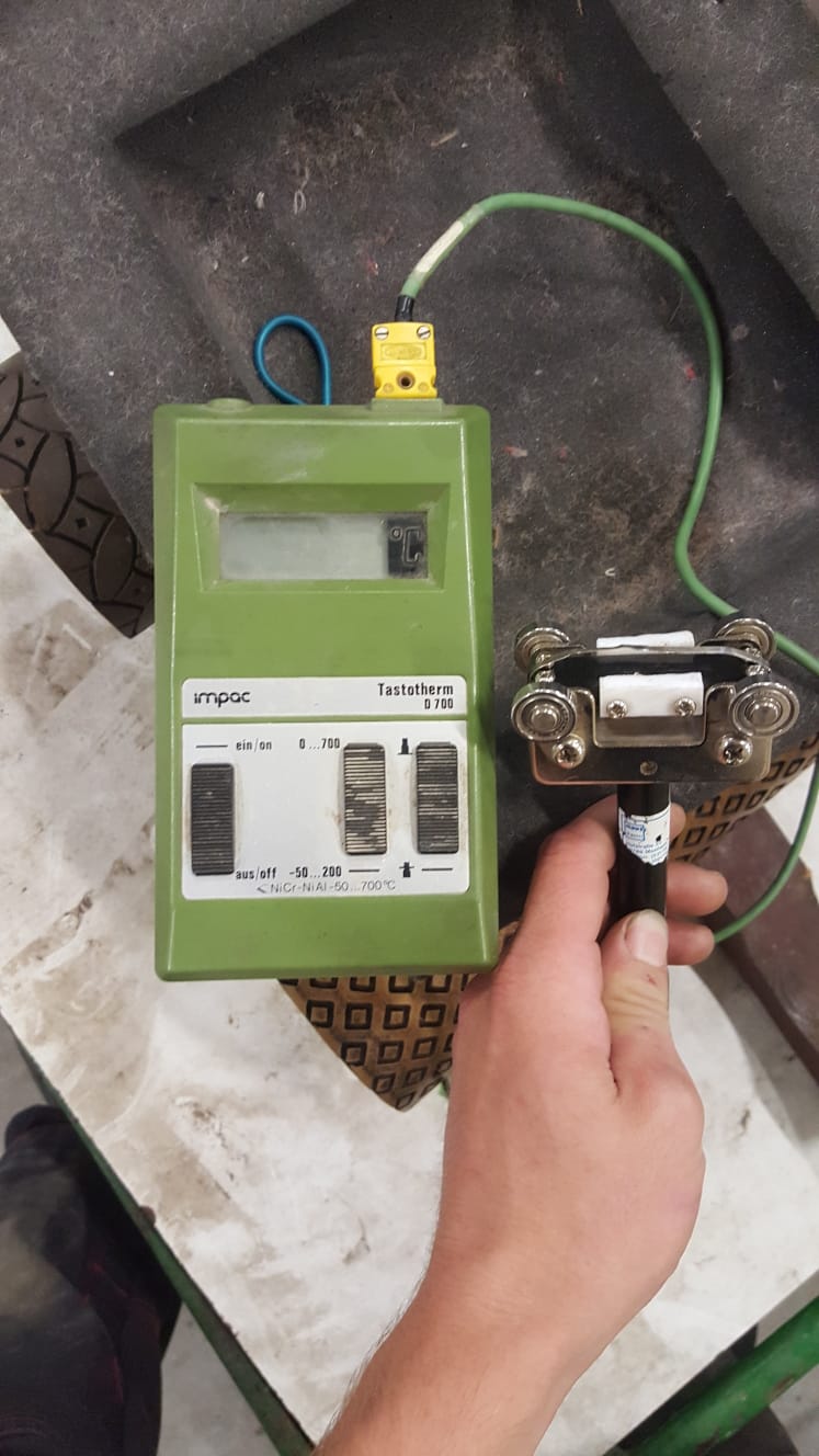 D700 obsolete, replacement P/N: 3740300, Type: MP 2000, probe P/N: 3741190, Type: RO 2000 