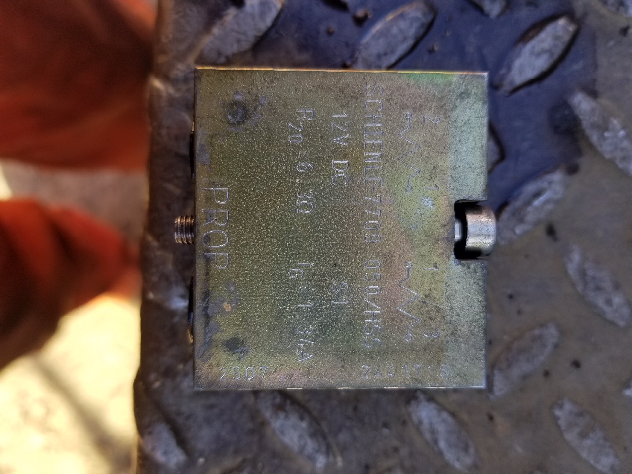 4704 8679-00
