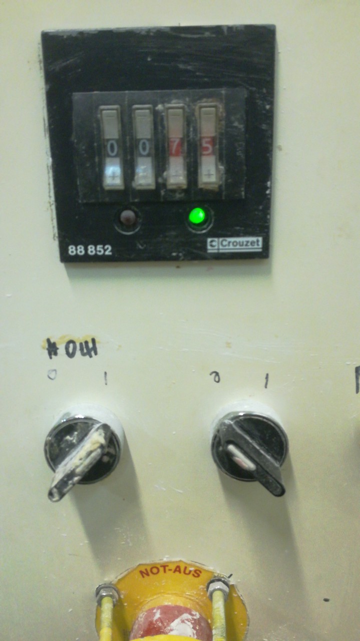 88852