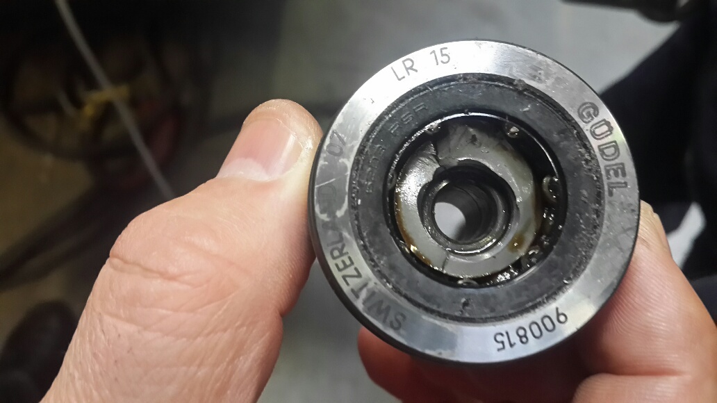 6203 RSR not available separate,only as complete roller 900815(LR 15)
