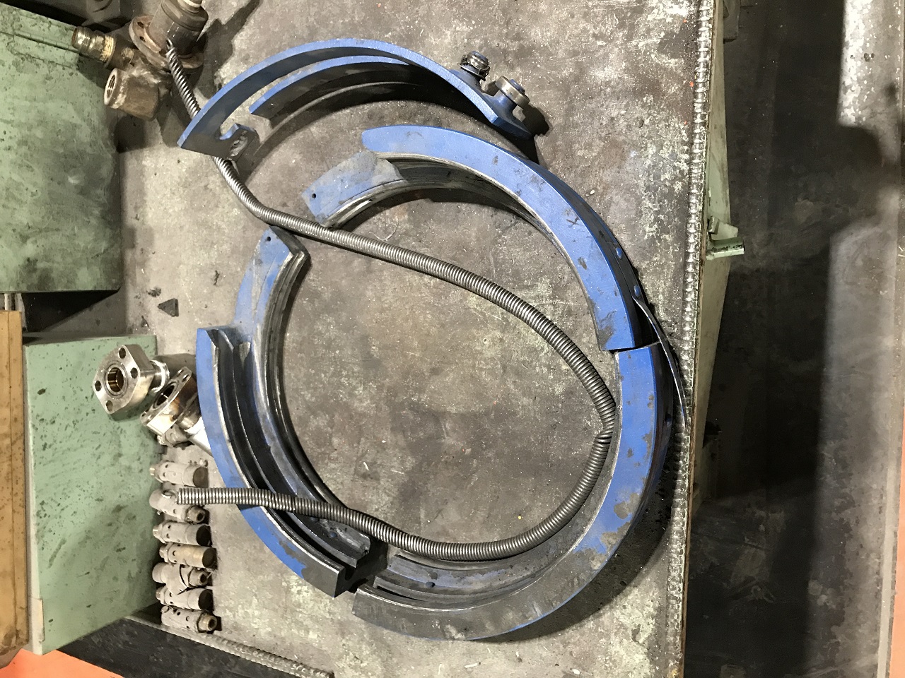 RE802085/750.