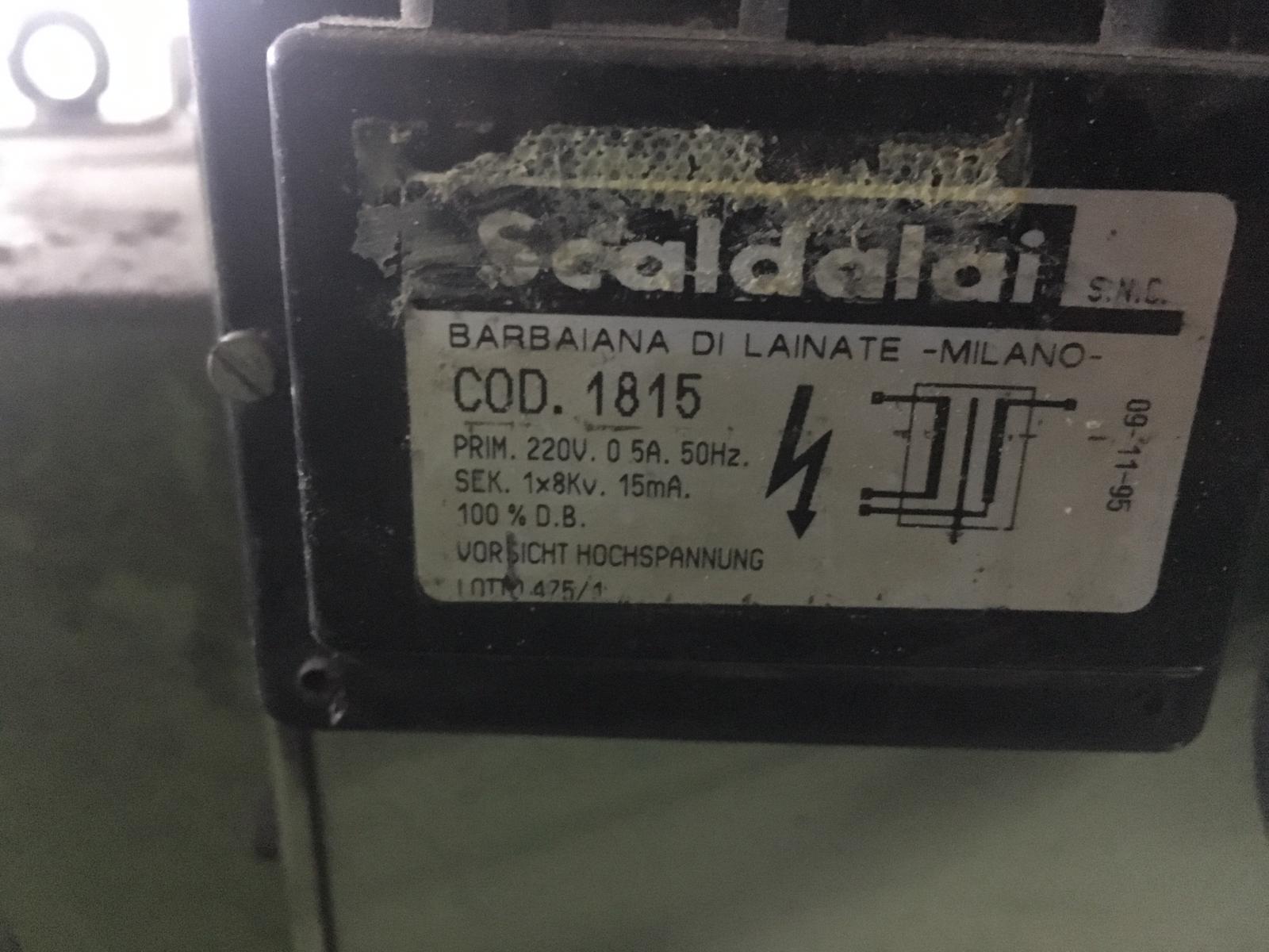 1815  220V