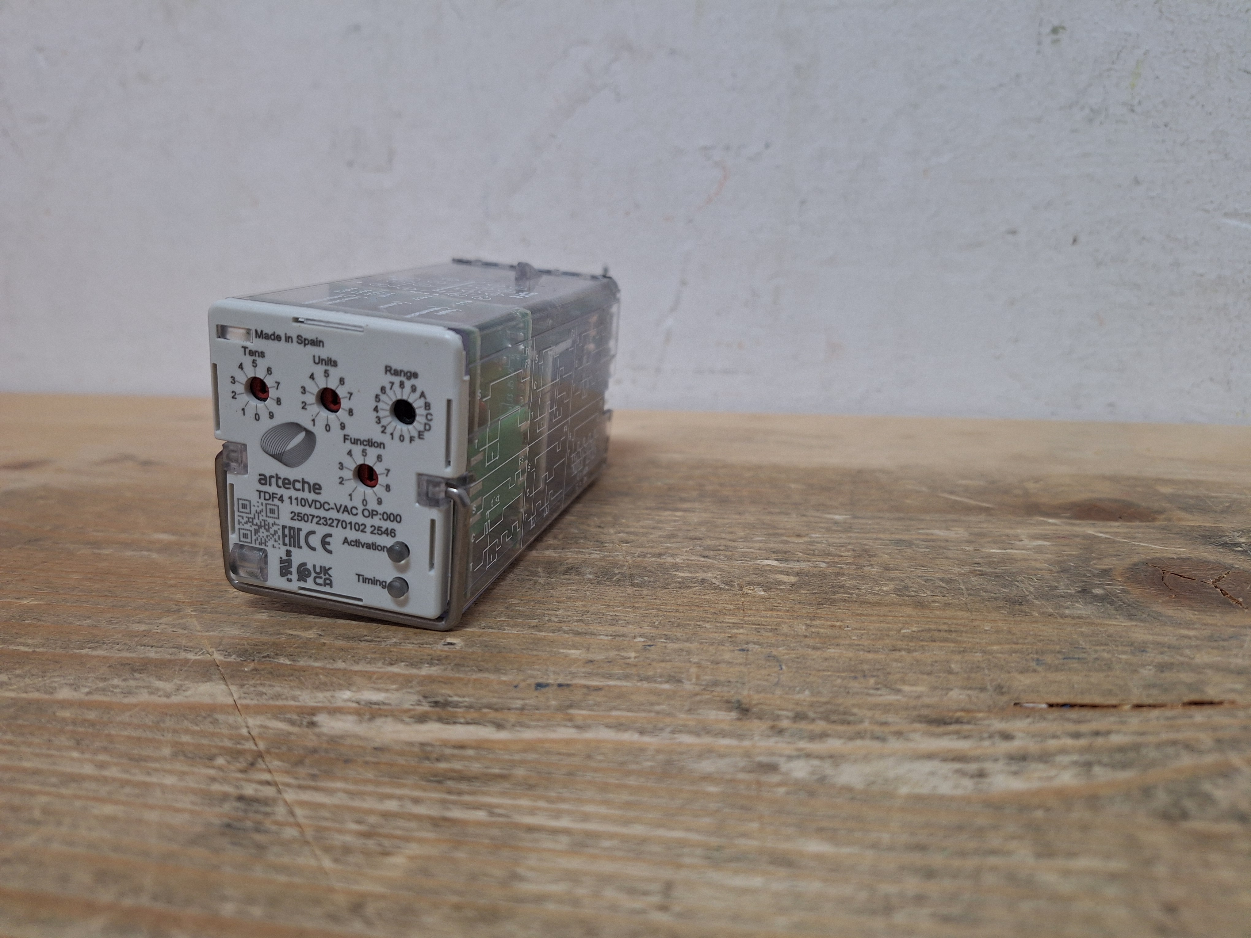 TDF-4 110 VDC/VAC OP000