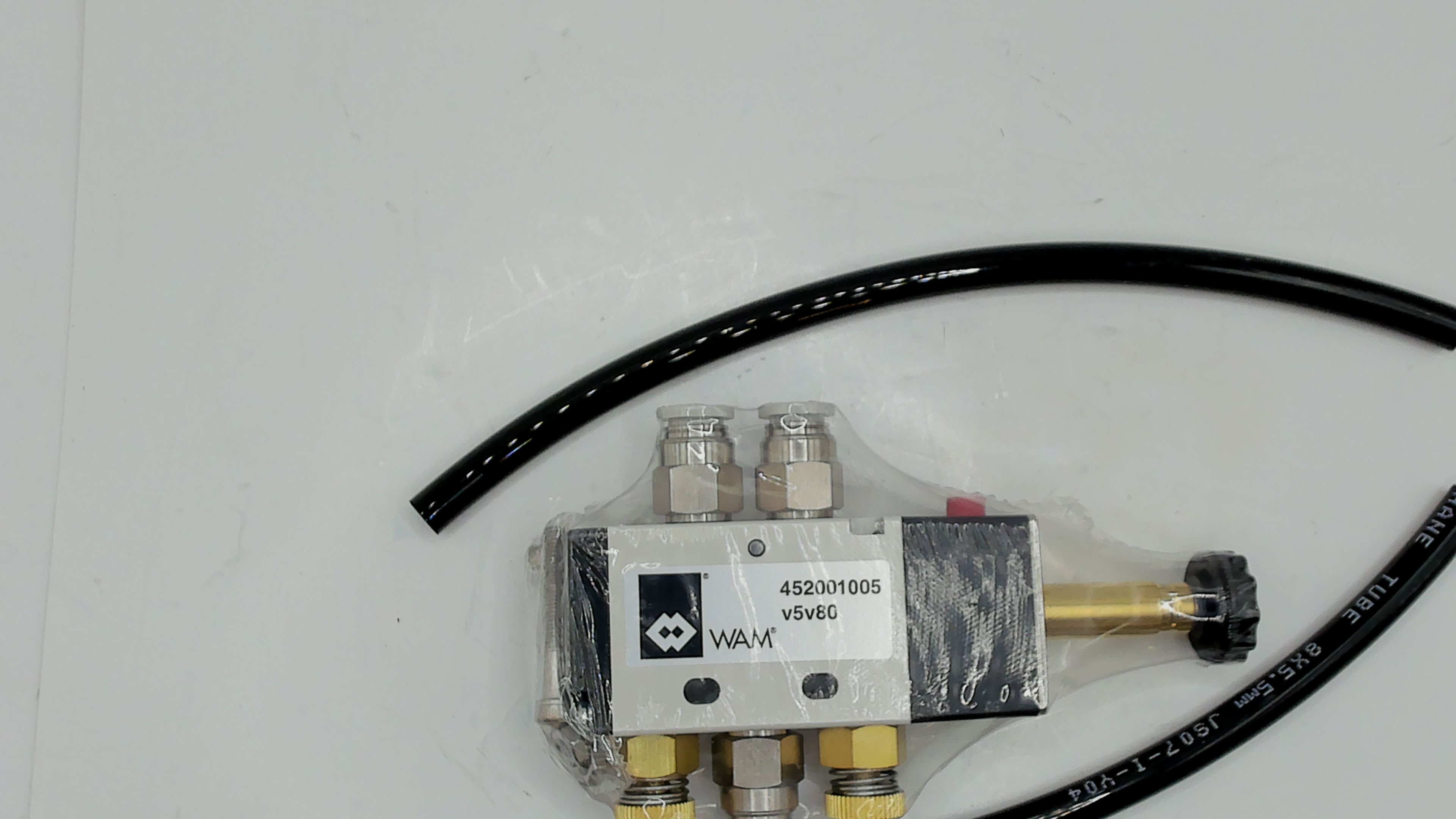V5V80