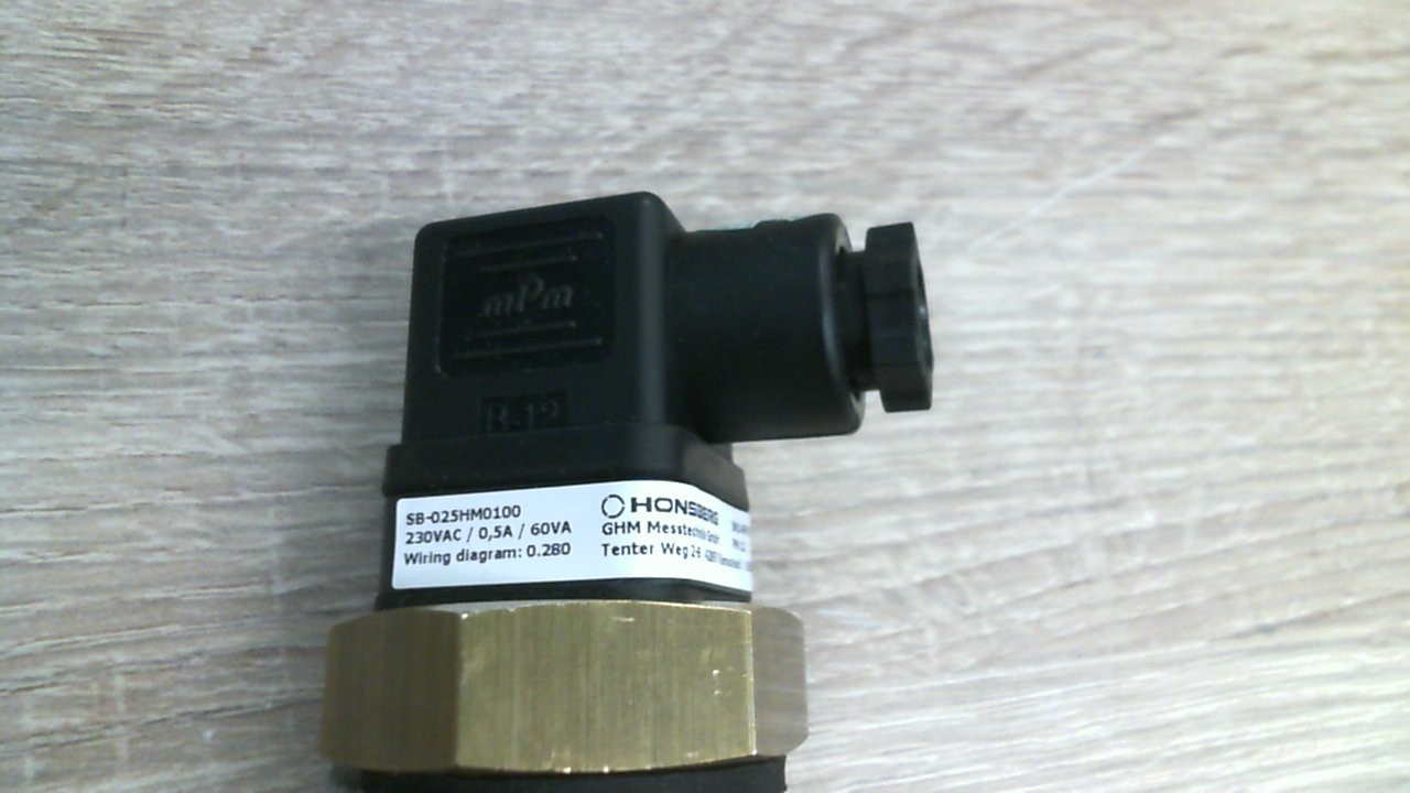 SB-025HM0100
