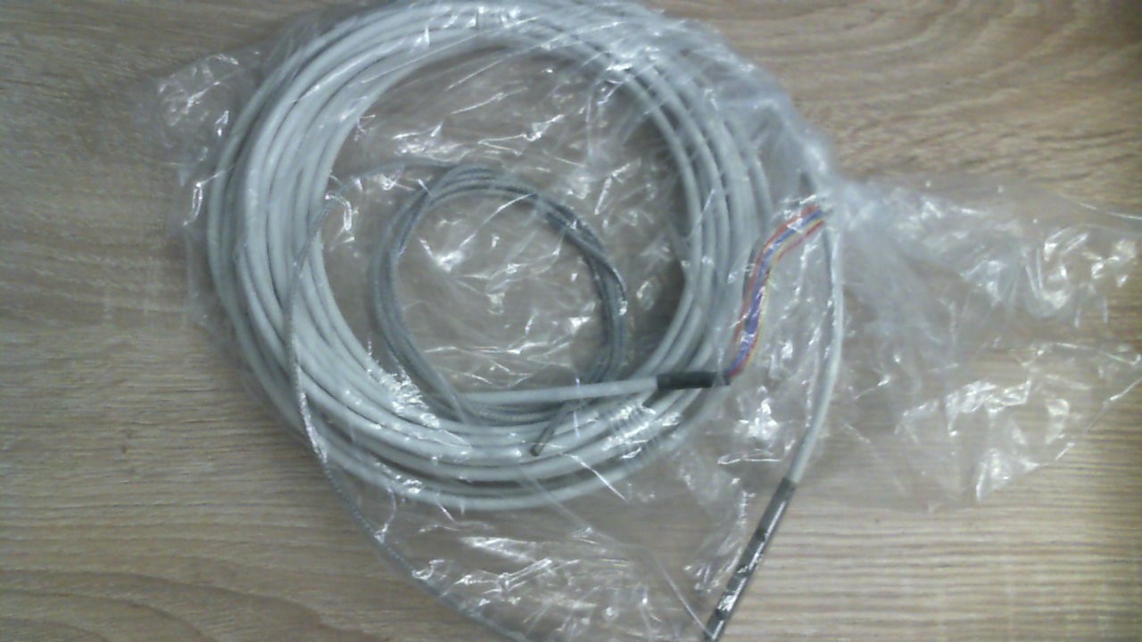 engLV057275- 01