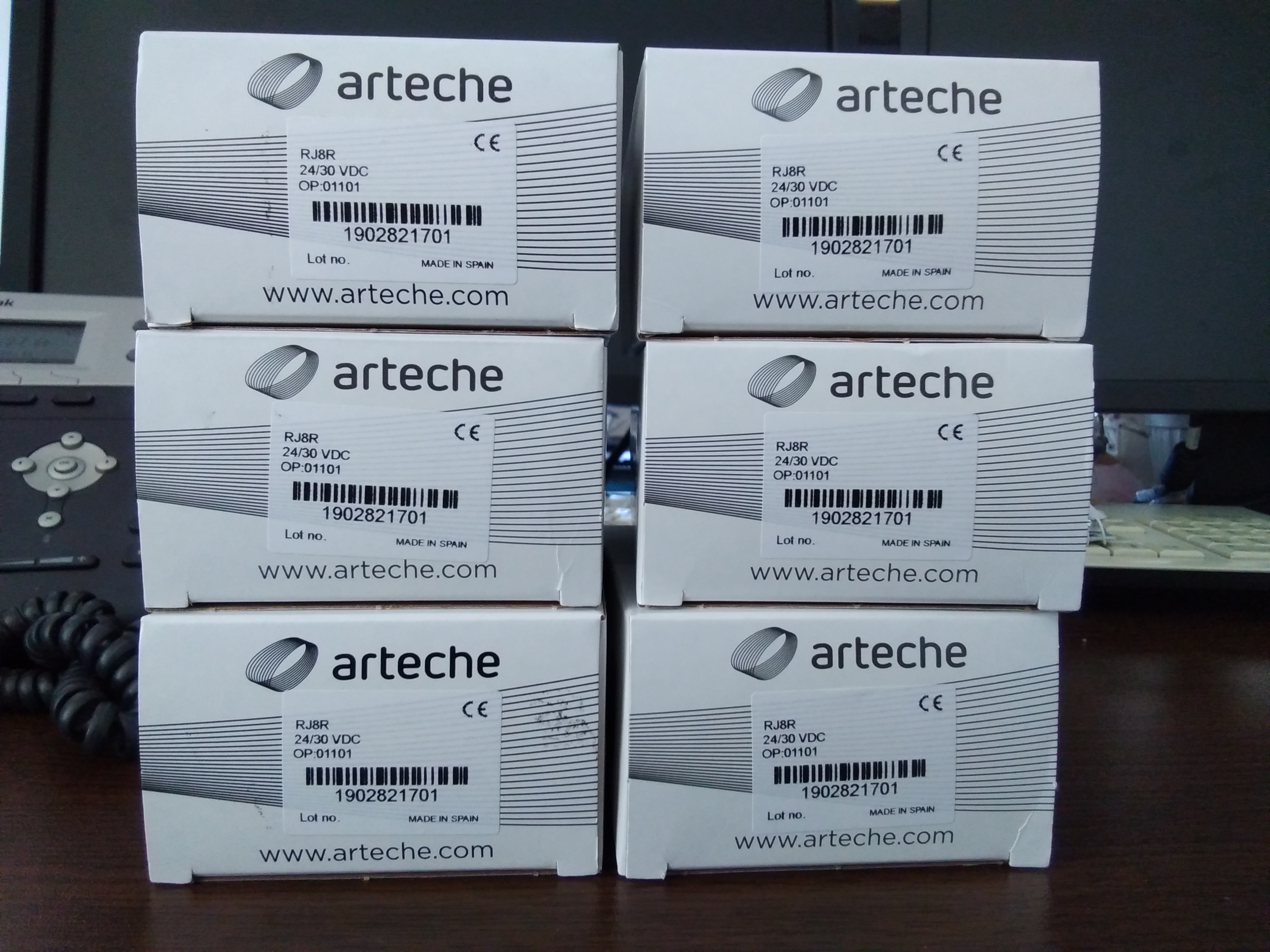 RJ-8R 24VDC OP 01101