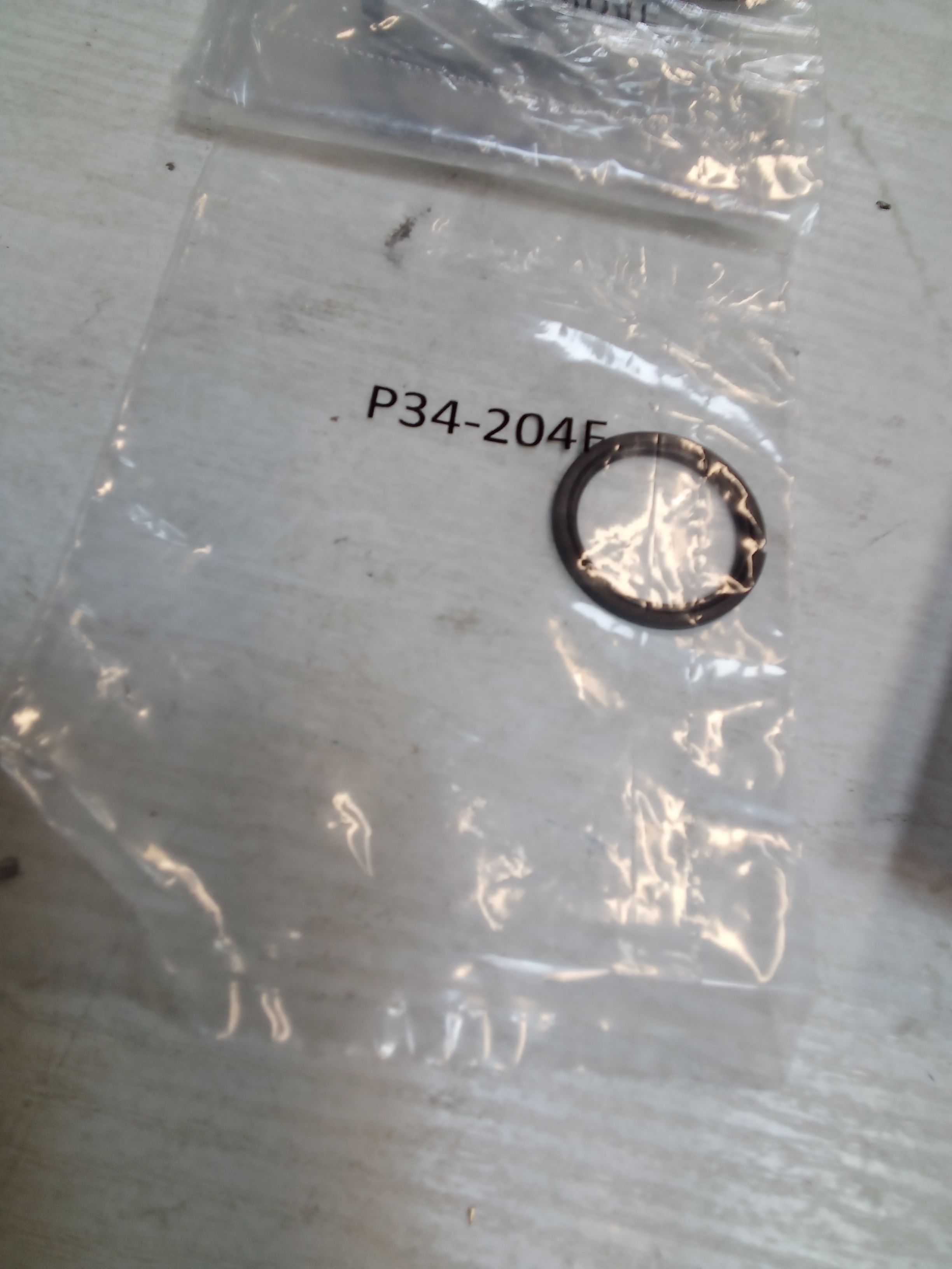 P34-204 F