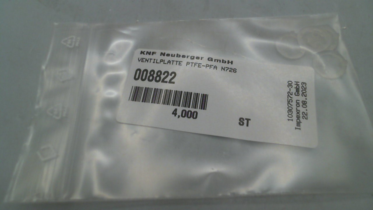 008822