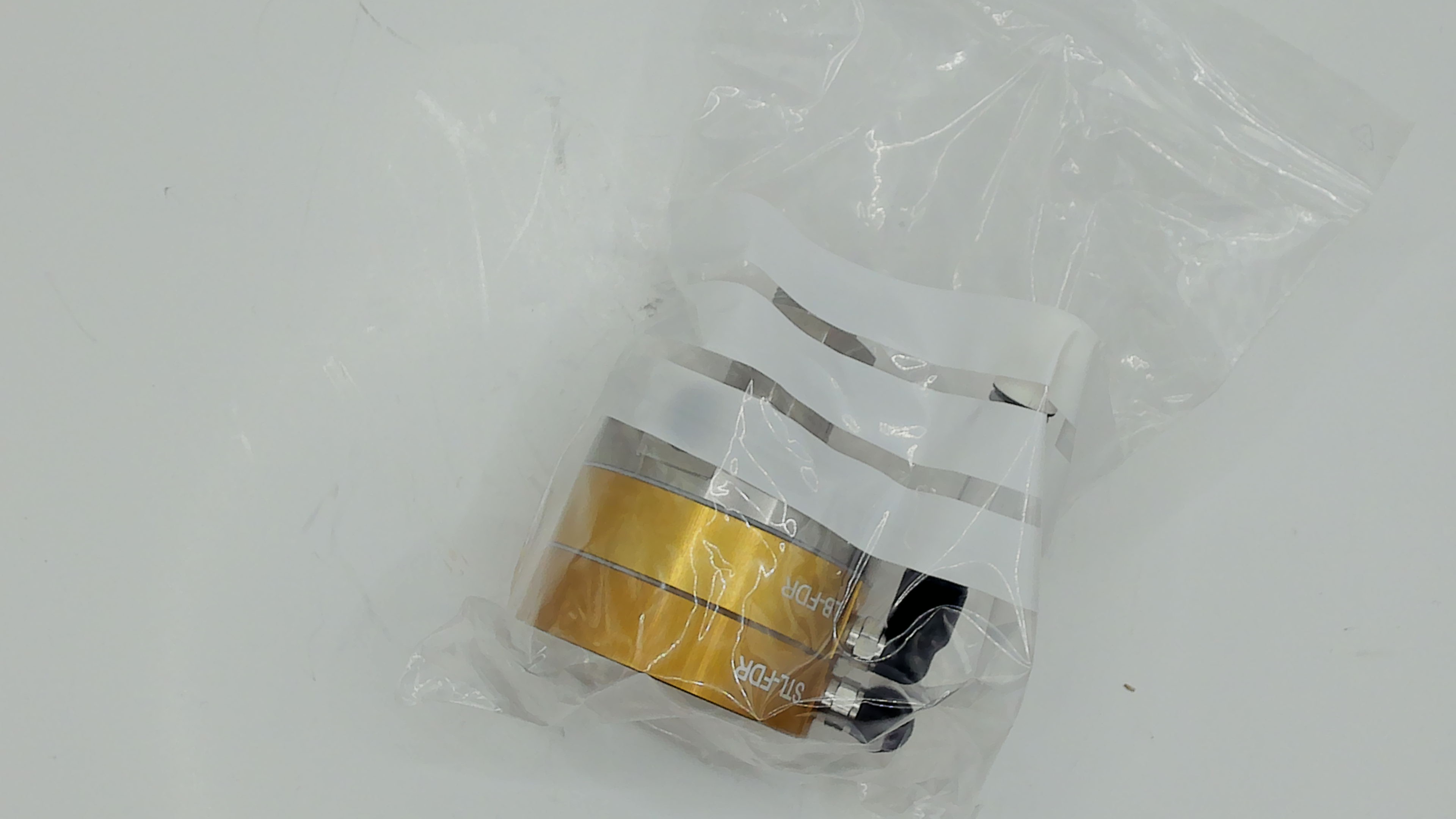 205295 (76M080)