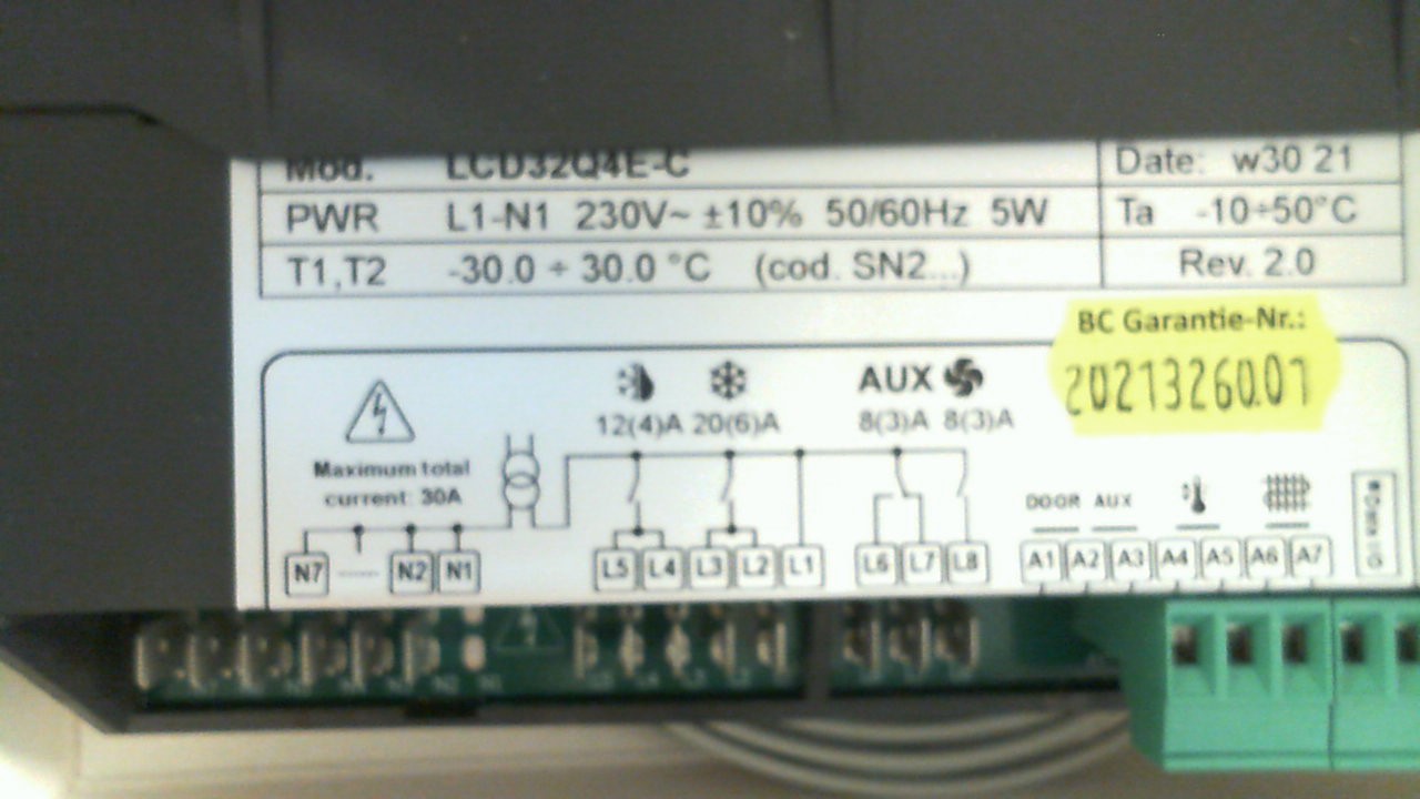 LCD32Q4E-C